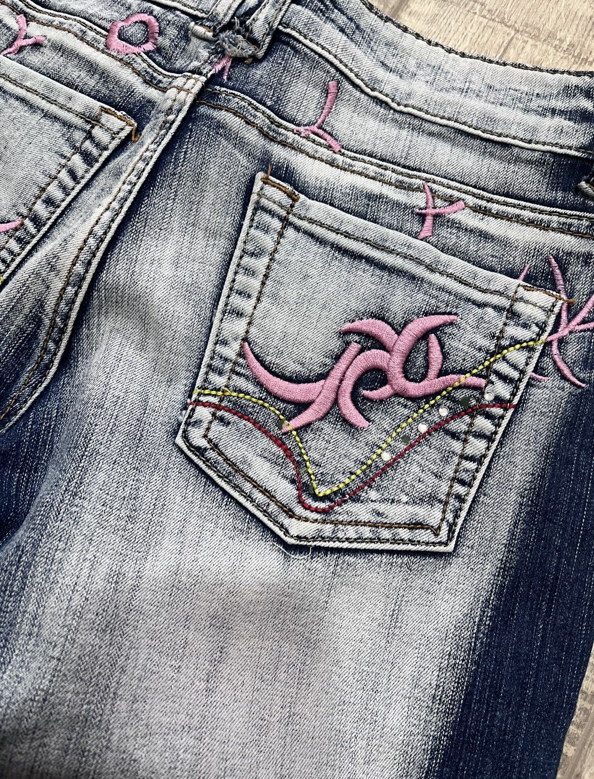 Other S.Ac Denim brand lovly y2k pink embroidery washed jeans Size 27" / US 4 / IT 40 - 3 Thumbnail