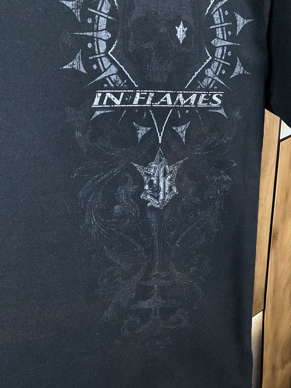 Band Tees 💀Vintage T-Shirt In Flames Rock Band Tee💀 Size US L / EU 52-54 / 3 - 6 Thumbnail