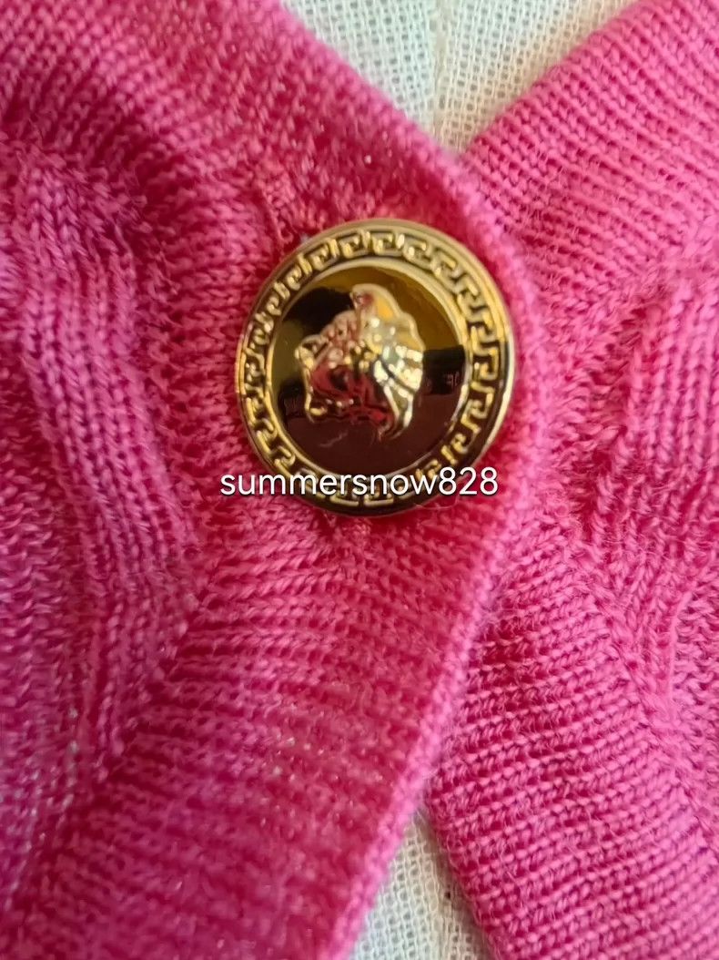 Versace Versace Wool sweater cardigan Size M / US 6-8 / IT 42-44 - 4 Thumbnail