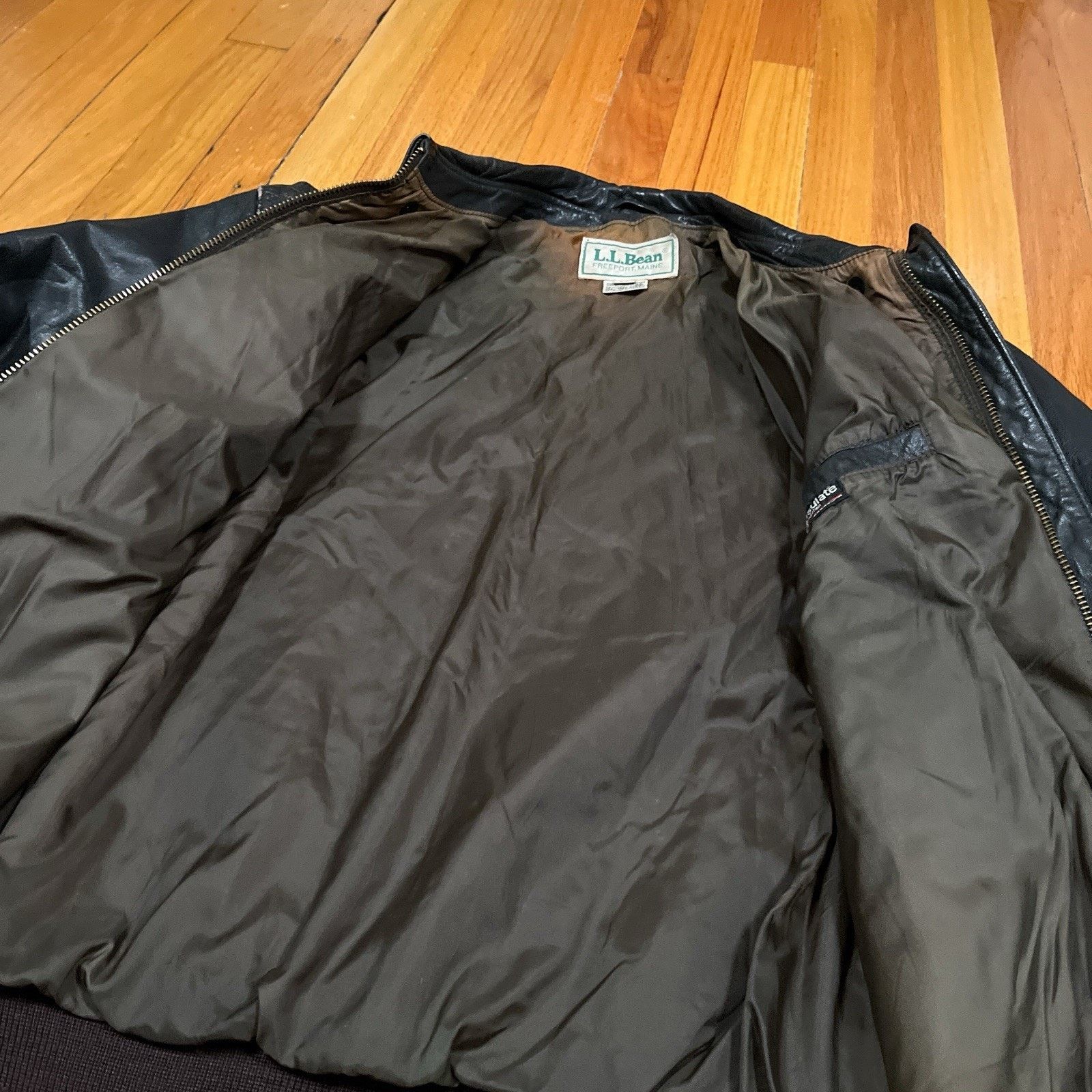 L.L. Bean VTG LL Bean A-2 Flight Bomber Jacket Leather Thinsulate USA Size US L / EU 52-54 / 3 - 4 Thumbnail