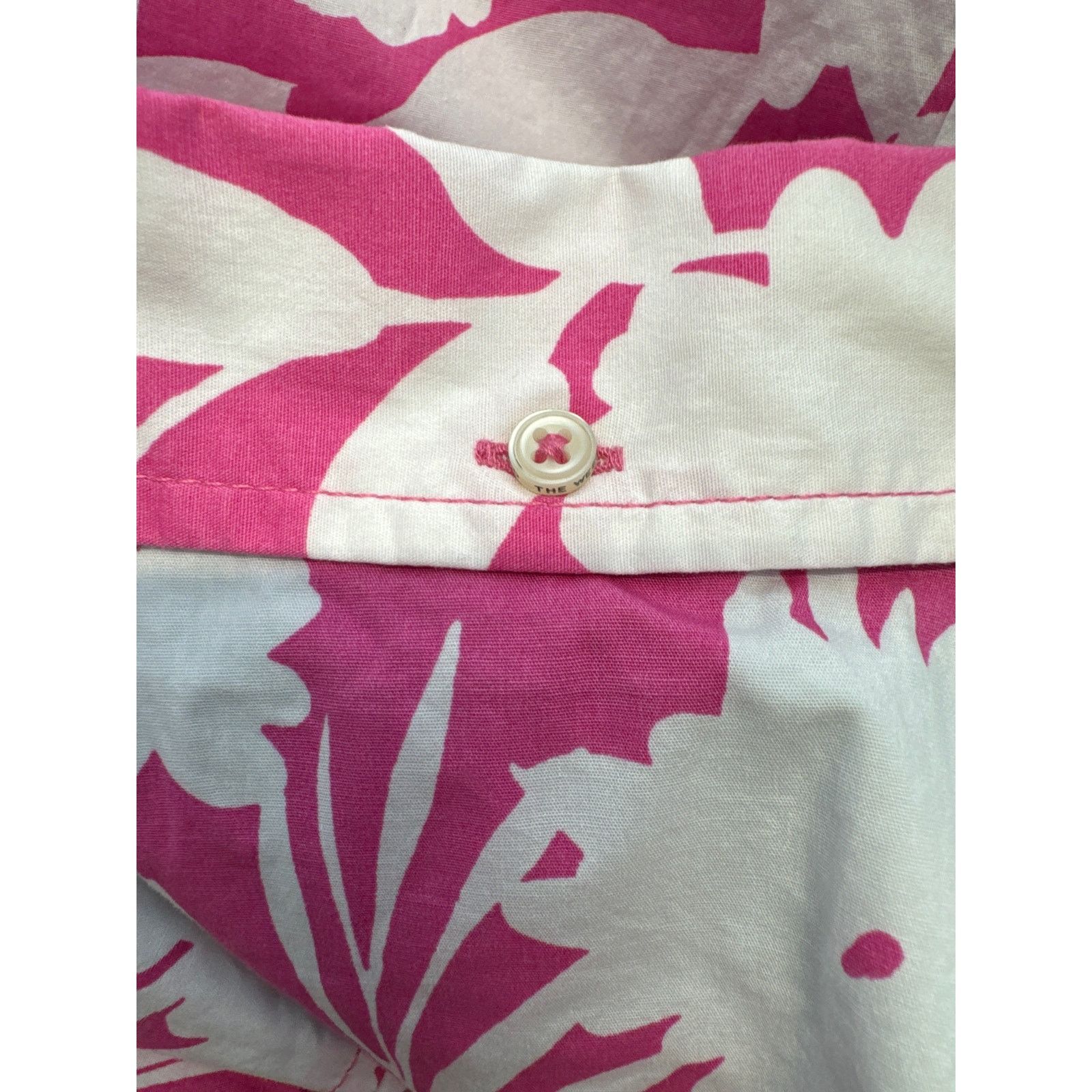 Chubbies Chubbies Friday Shirt Pink Short Sleeve Button-up men sz M Size US M / EU 48-50 / 2 - 5 Thumbnail