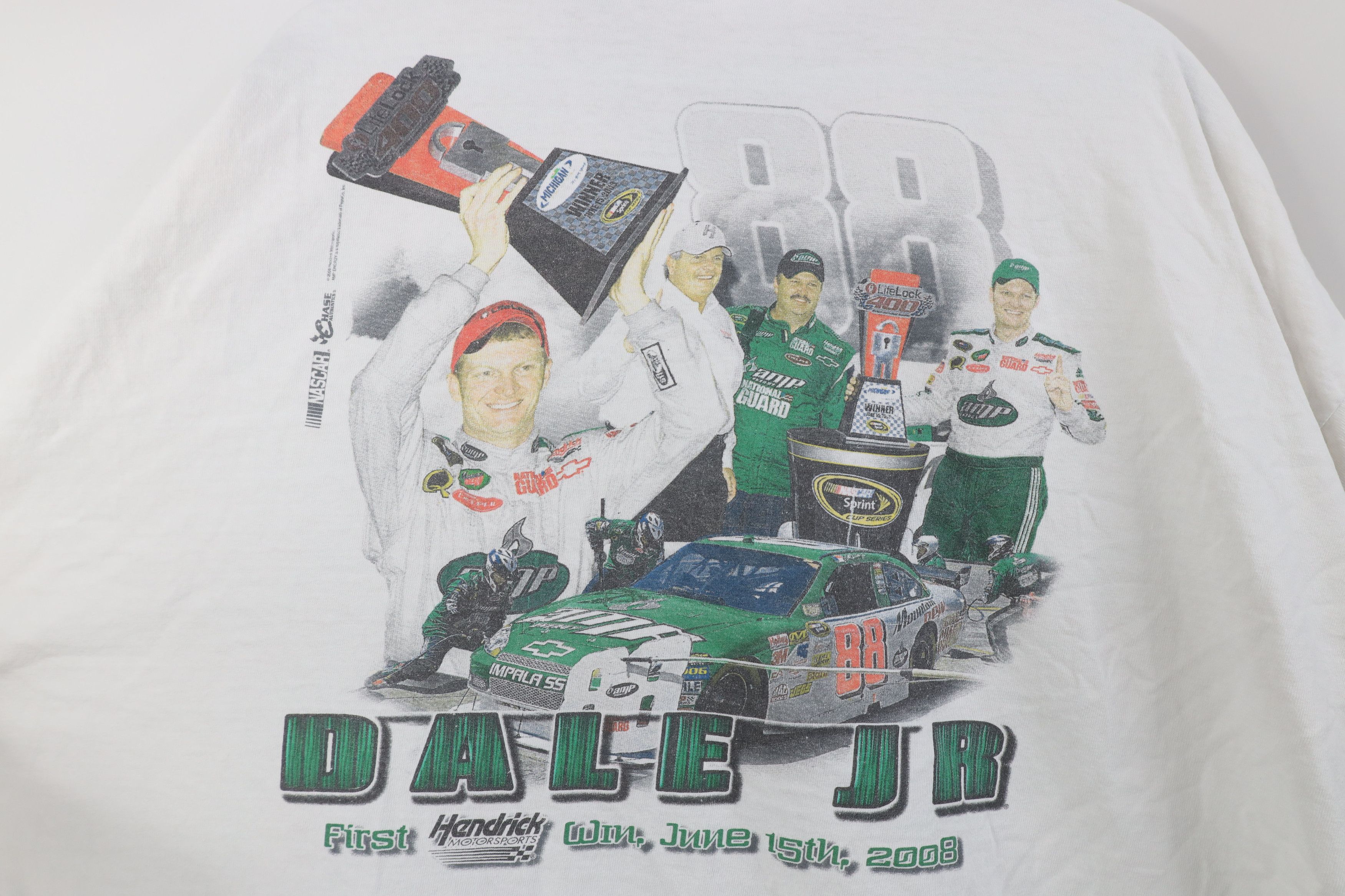 Vintage Vintage Y2K NASCAR Earnhardt Jr Amp Energy T-Shirt White Size US XXL / EU 58 / 5 - 13 Thumbnail