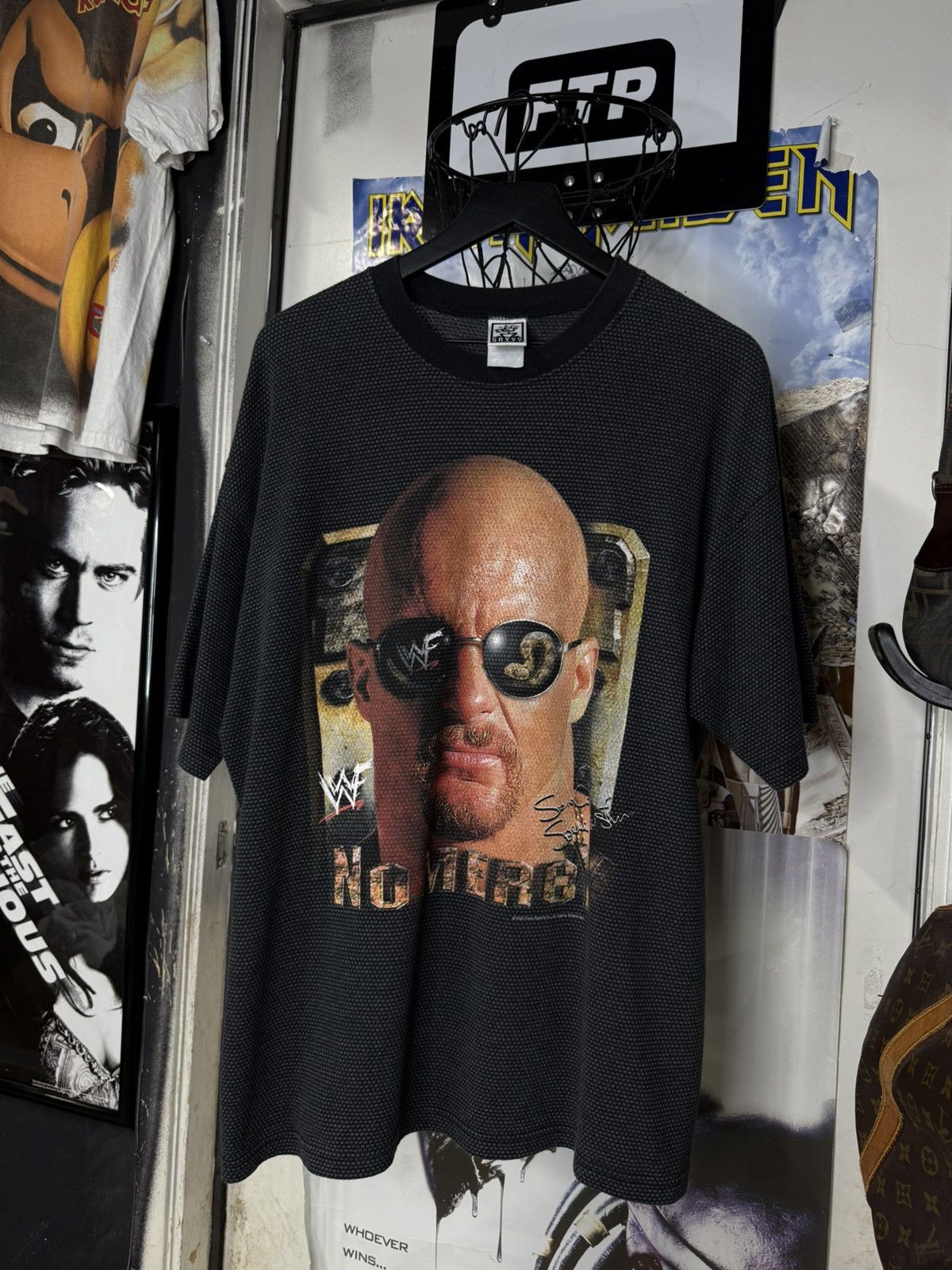 Vintage Vintage 90’s Stone Cold Steve Austin T-Shirt Size XLarge Size US XL / EU 56 / 4 - 6 Thumbnail