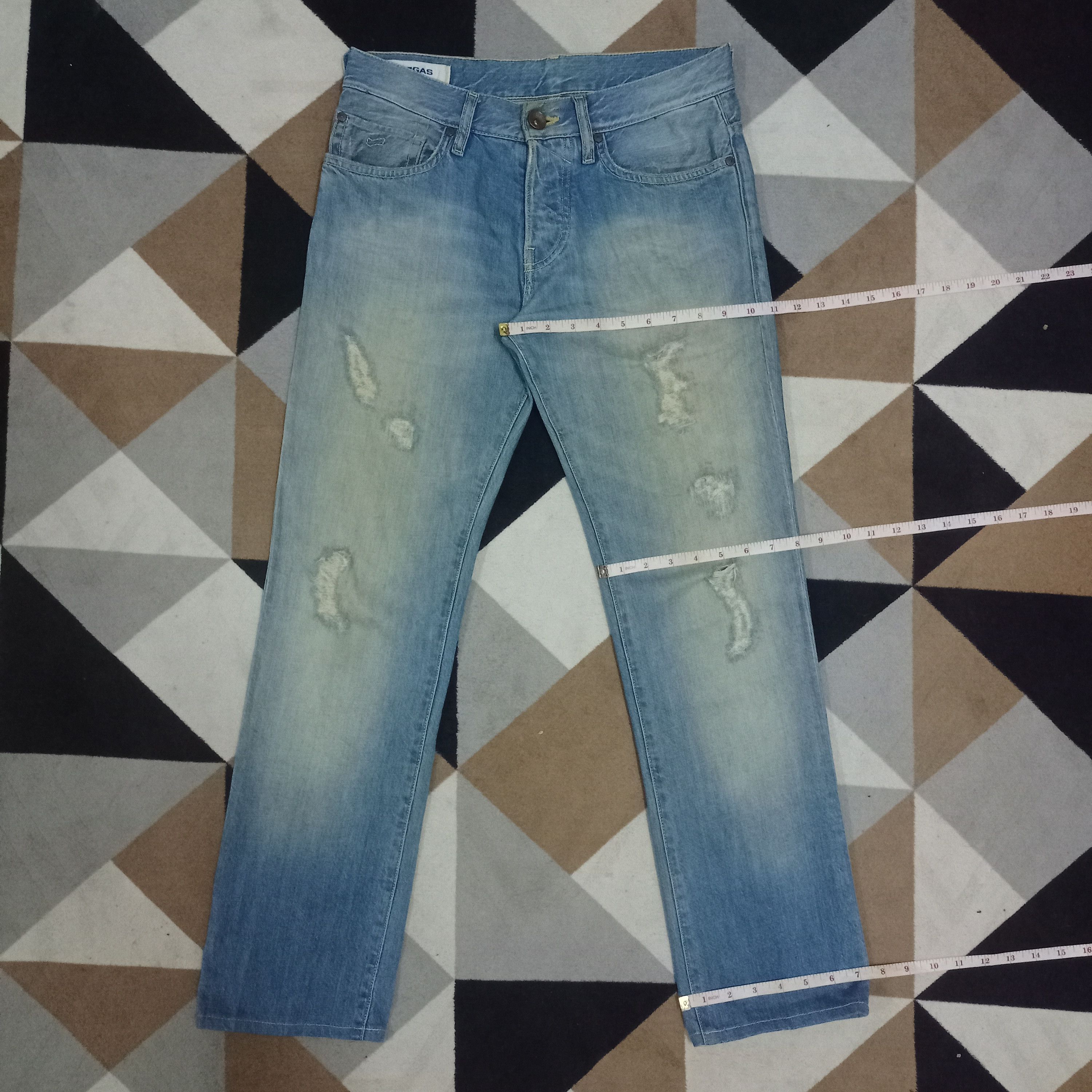 Japanese Brand Vintage Japanese Brand Blue Wash Distressed Style Jeans Size US 31 - 12 Thumbnail