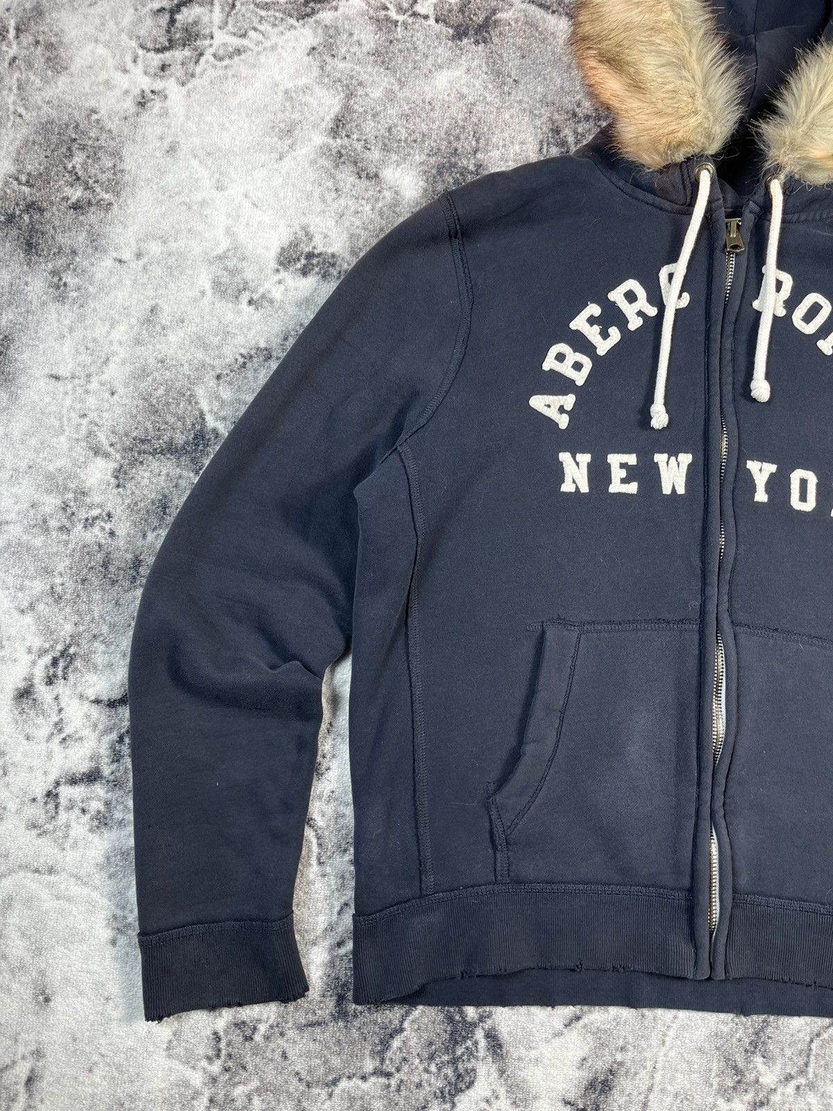Abercrombie & Fitch Abercrombie & Fitch Fur Hood Zip Hoodie Navy XXL Size US XXL / EU 58 / 5 - 2 Thumbnail