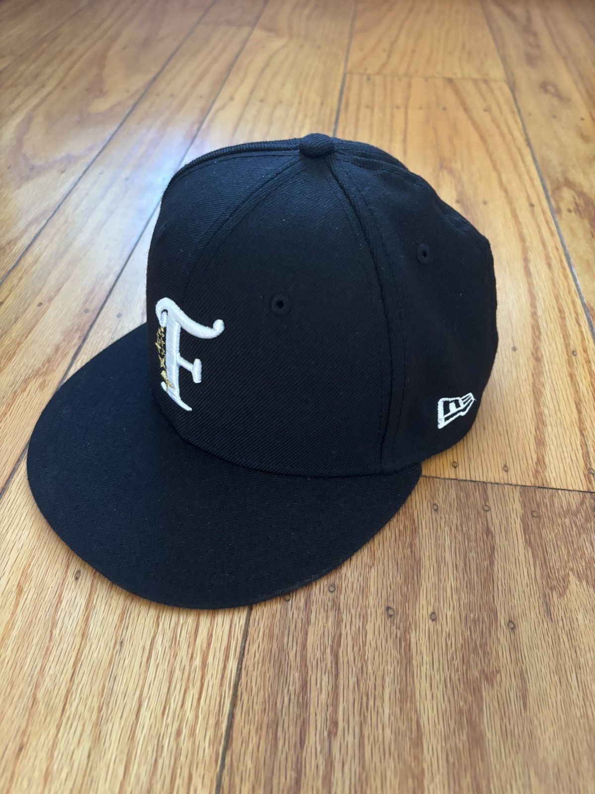 Feature × New Era Feature x new era star butterfly fitted size 7 Size ONE SIZE - 1 Thumbnail