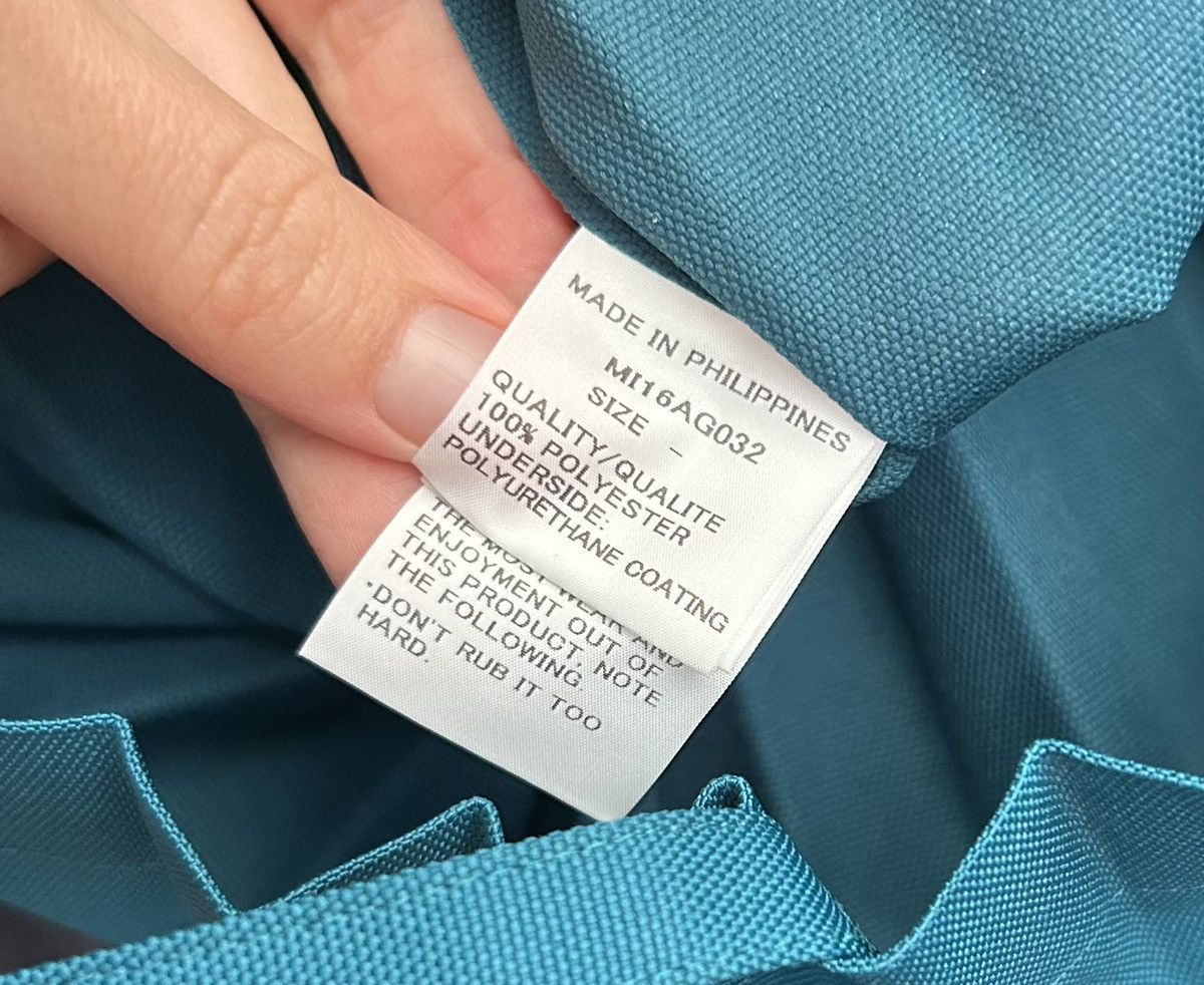 Issey Miyake me Issey Miyake Blue Trunk Pleats Bag OS Size ONE SIZE - 7 Thumbnail