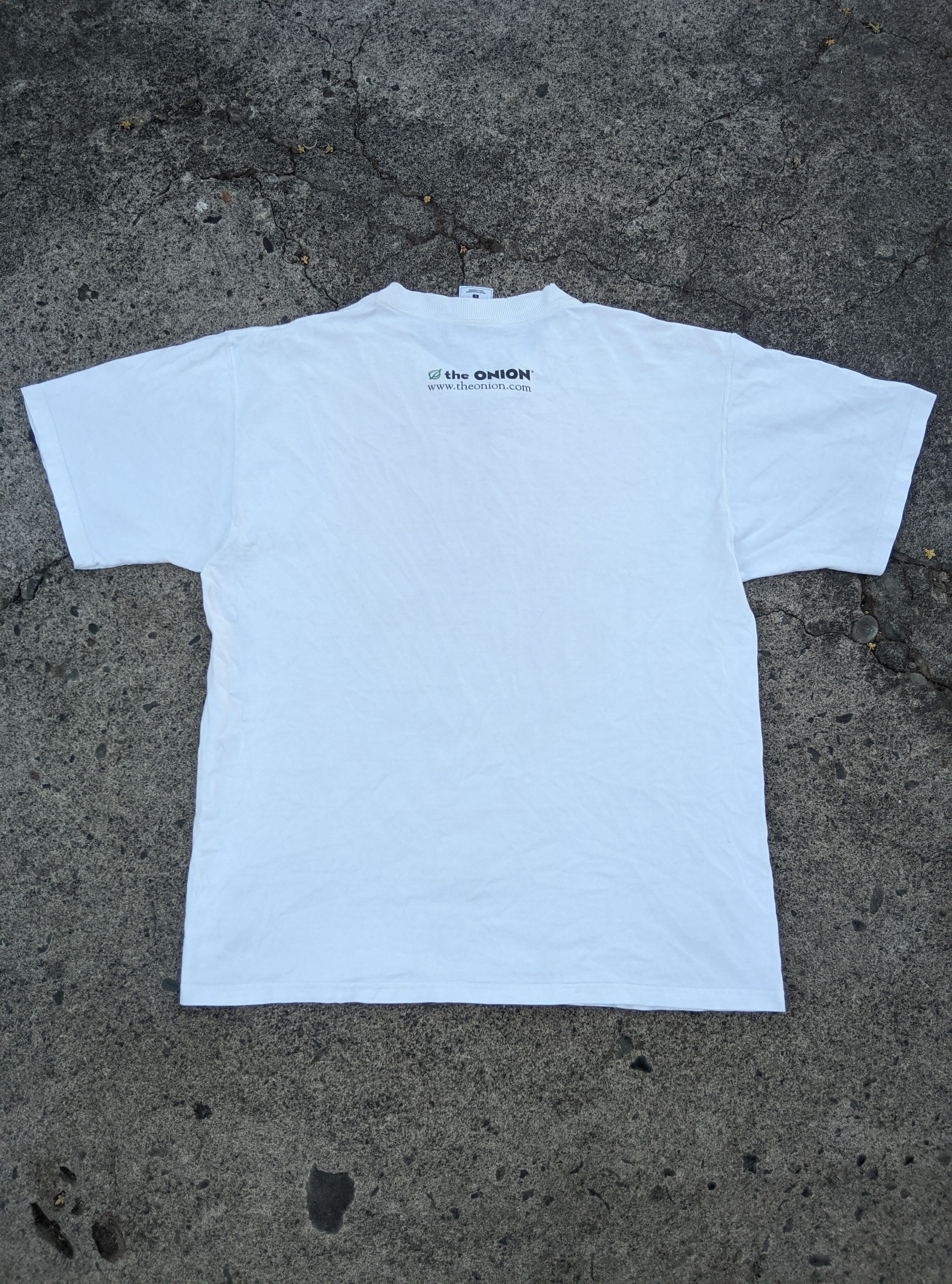 Vintage Vintage 1998 your favorite band suck the onion humor t shirt Size US L / EU 52-54 / 3 - 2 Thumbnail