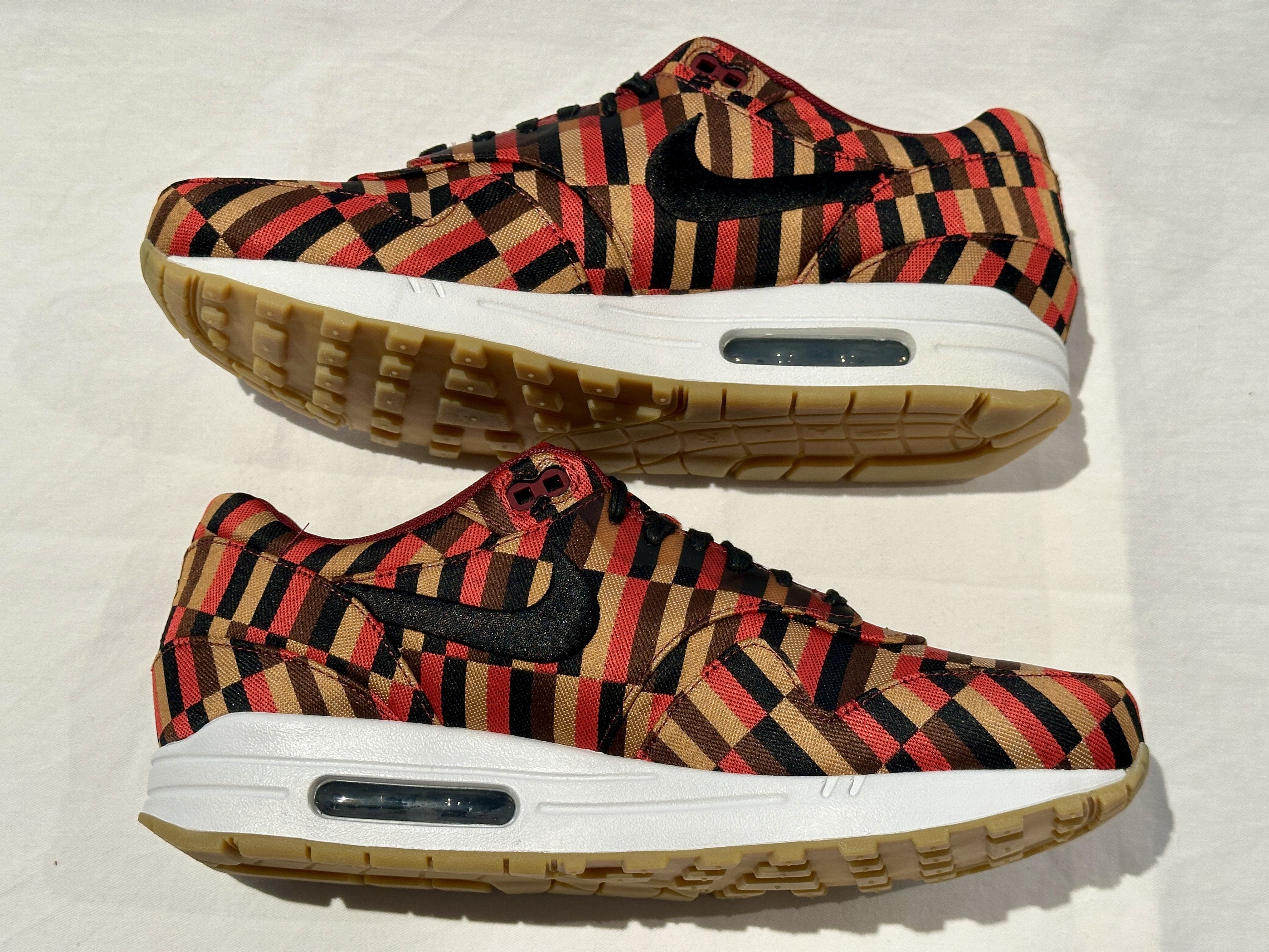 Nike NEW NIKE AIR MAX 1 WOVEN SP LONDON UNDERGROUND ROUNDEL SZ 11 Size US 11 / EU 44 - 6 Thumbnail