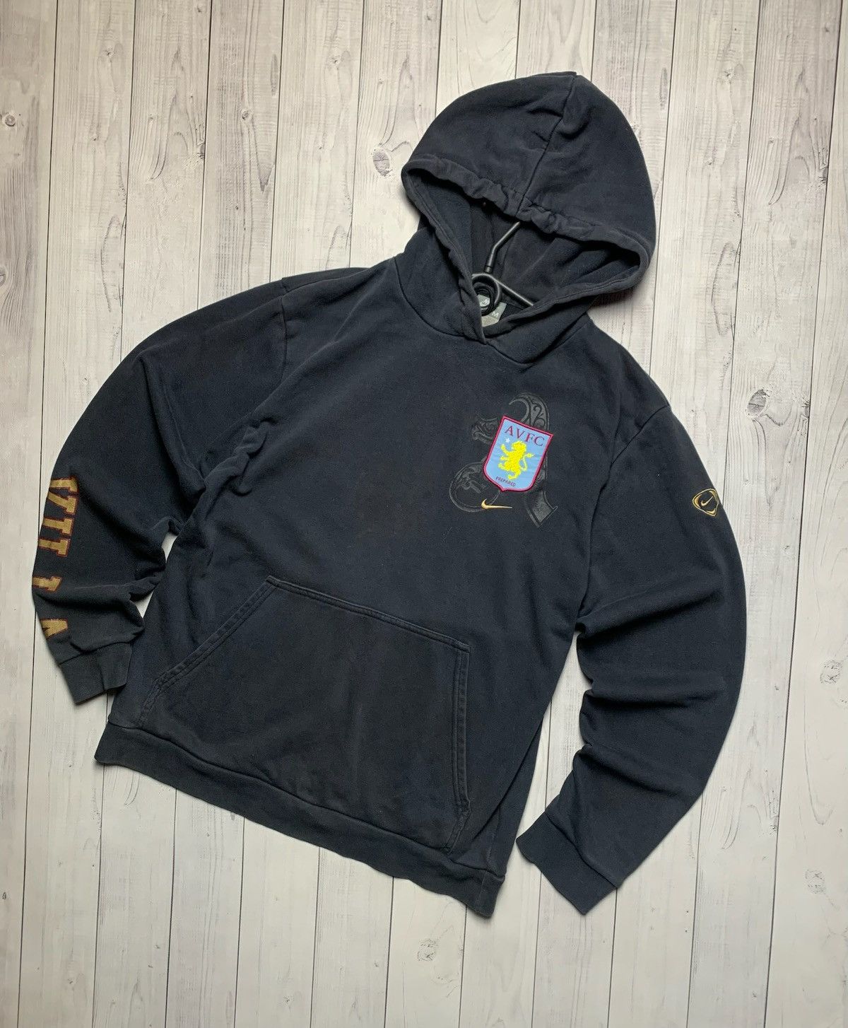 Nike × Vintage Vintage Nike Aston villa soccer hoodie size M distressed Size US M / EU 48-50 / 2 - 1 Thumbnail