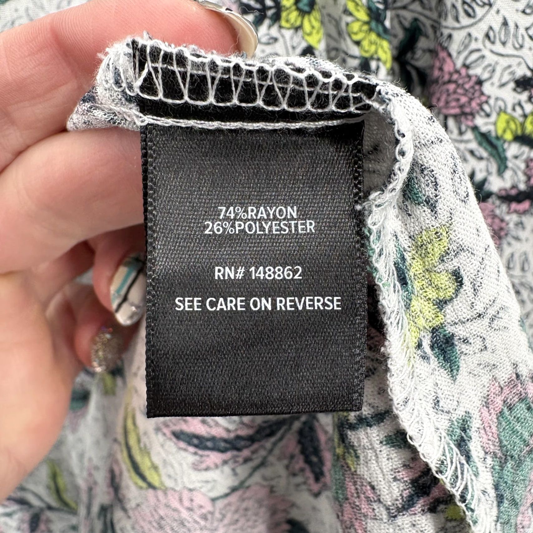 Torrid Torrid Gauze Tie Front Crop Kimono Cardigan Womens 4X White Floral Boho Flowy Shirt/Blouse Kimono Sleeve Lightweight Open Front Relaxed Prouction Size XXL / US 16-18 / IT 52-54 - 6 Thumbnail