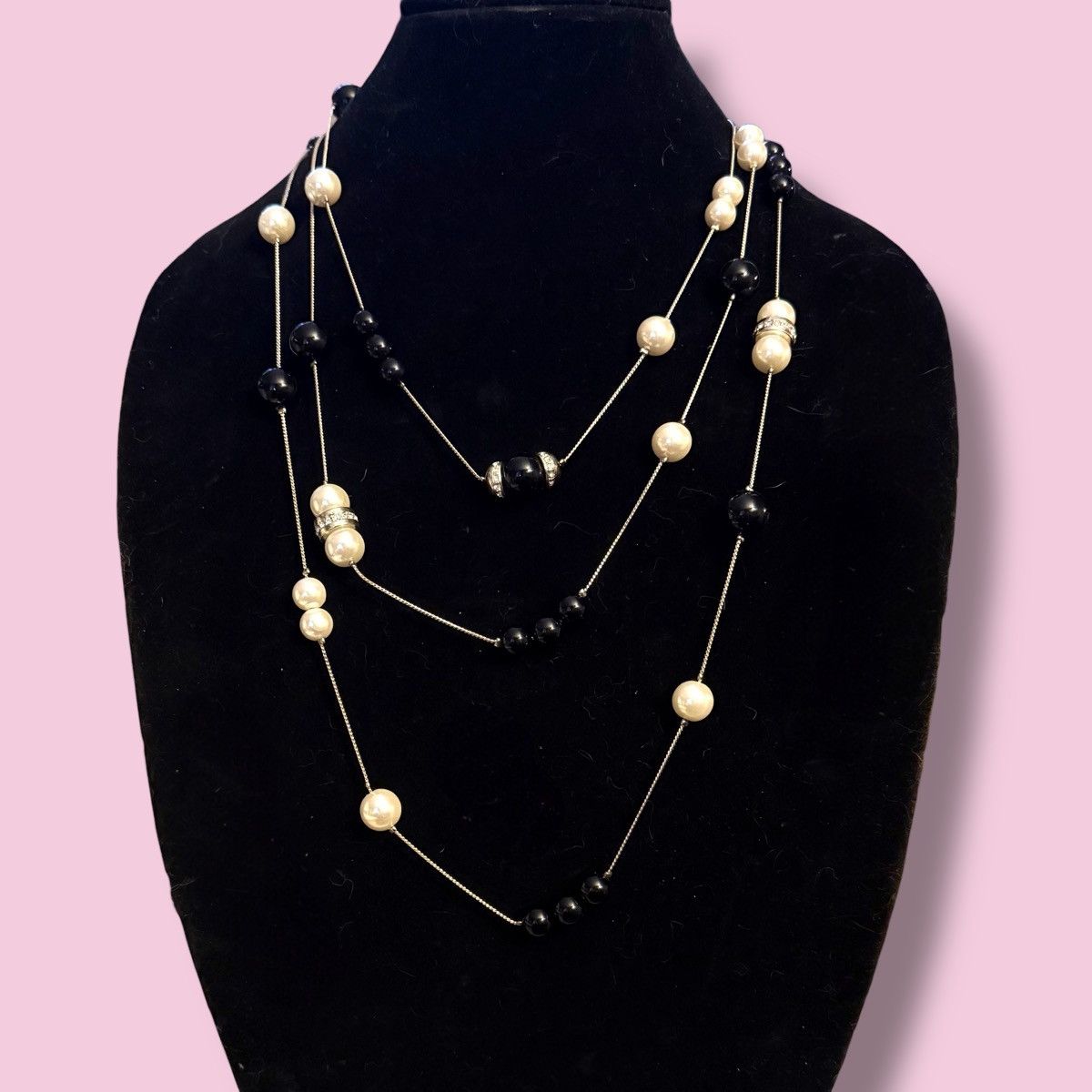 Ann Taylor Ann Taylor long station black and white pearl necklace Size ONE SIZE - 1 Thumbnail