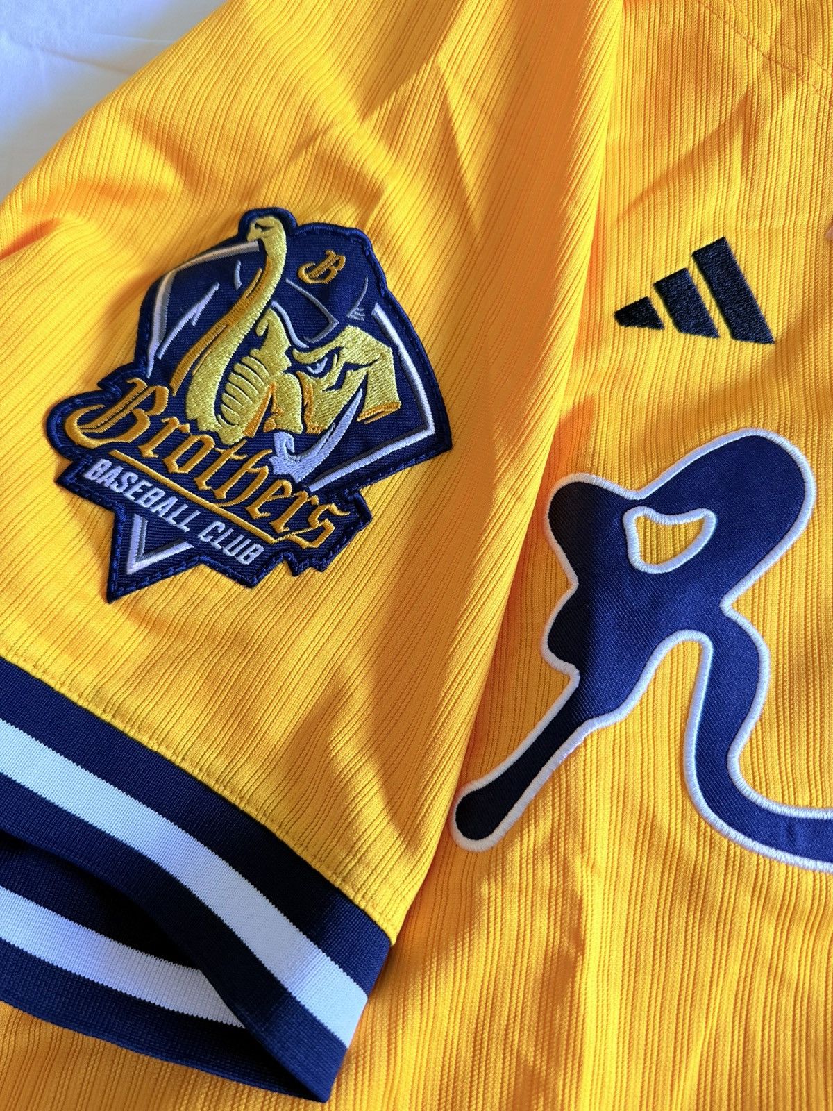 Adidas Adidas CPBL Brothers Elephants 兄弟象 Authentic On Field Jersey Size US XXL / EU 58 / 5 - 8 Thumbnail
