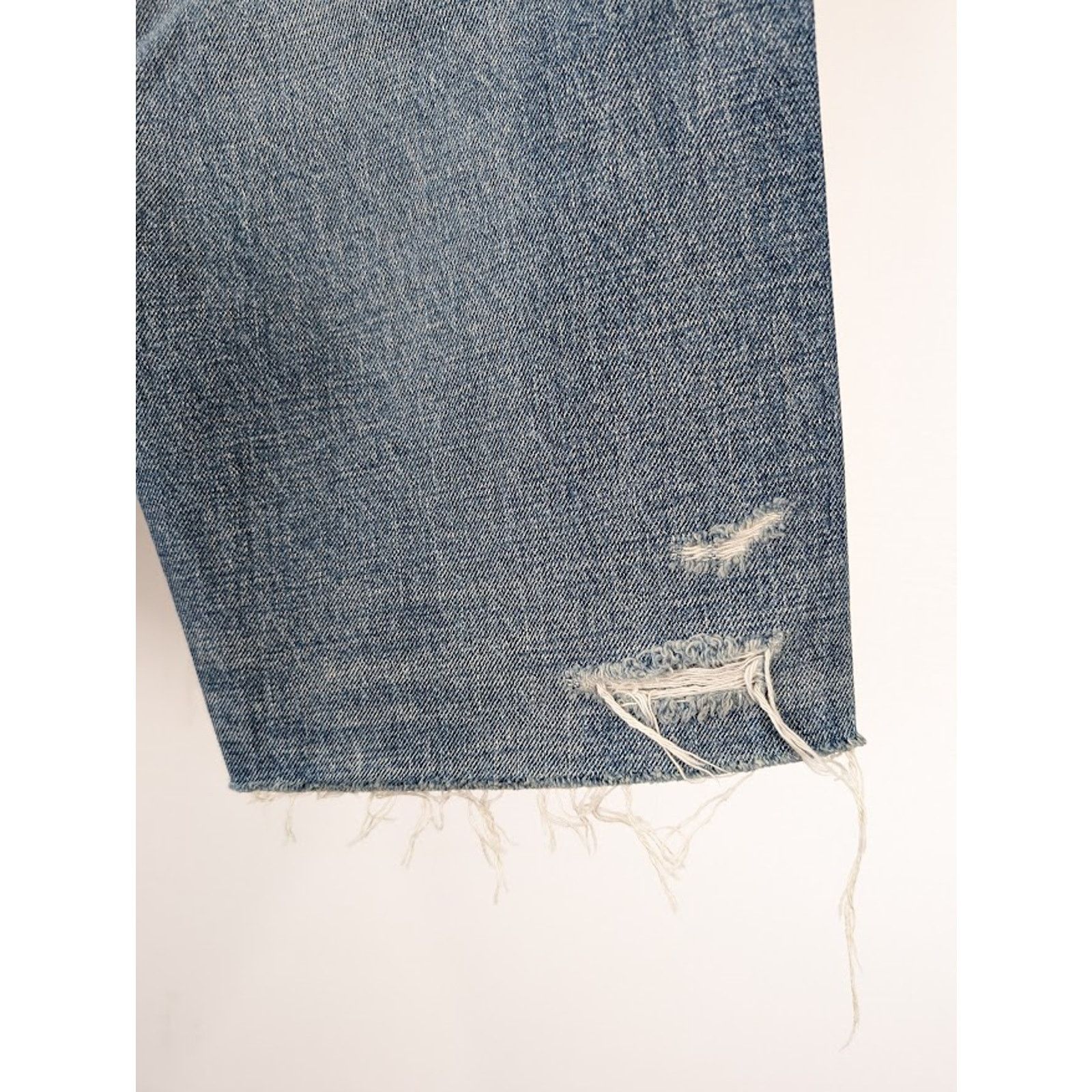 Celine o1rshd1 Denim Short Kurt Destroy in Rigid Indigo Size US 31 - 15 Thumbnail