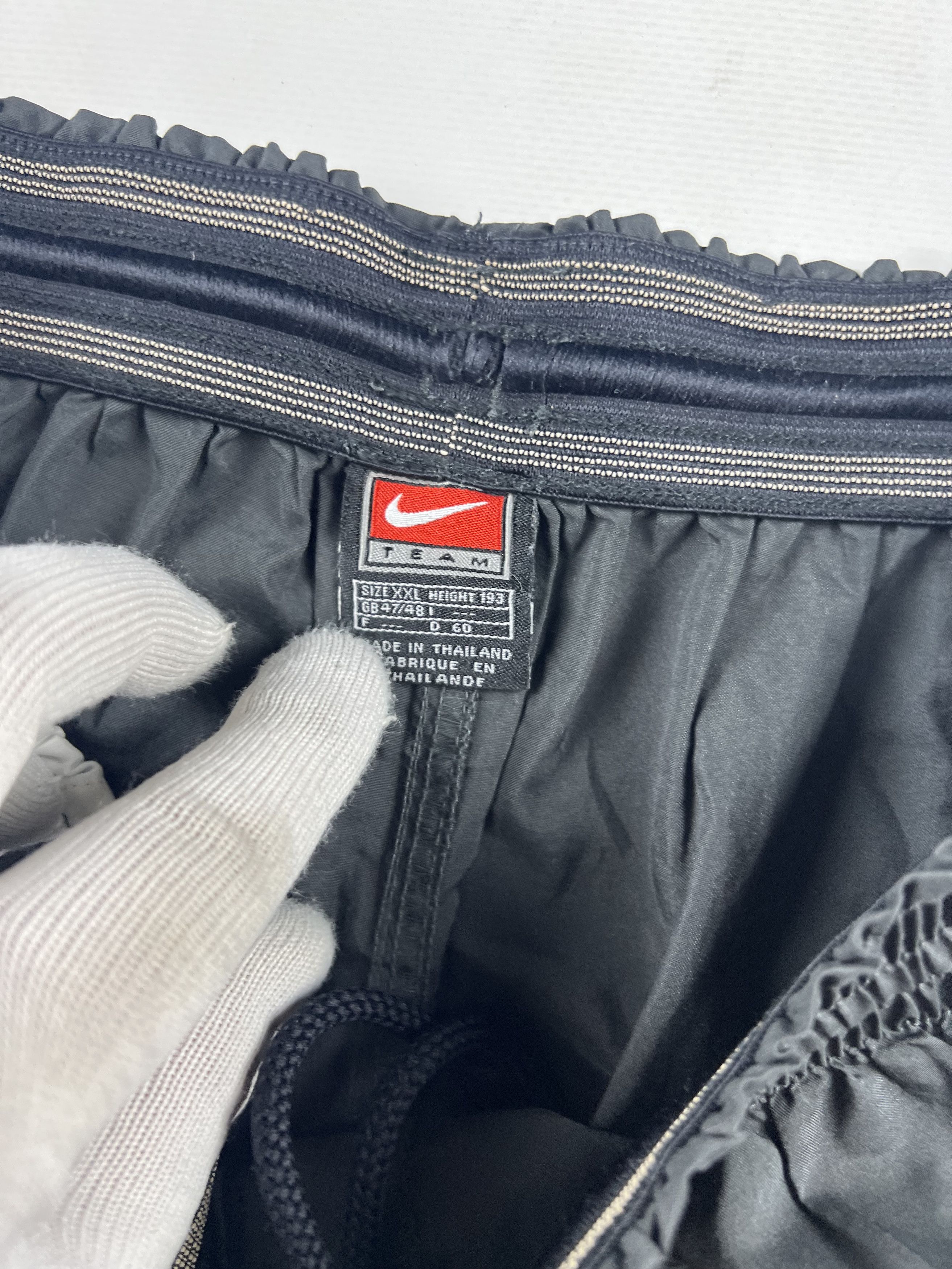 Nike × Vintage Vintage Nike Nylon Shorts Size US 36 / EU 52 - 3 Thumbnail