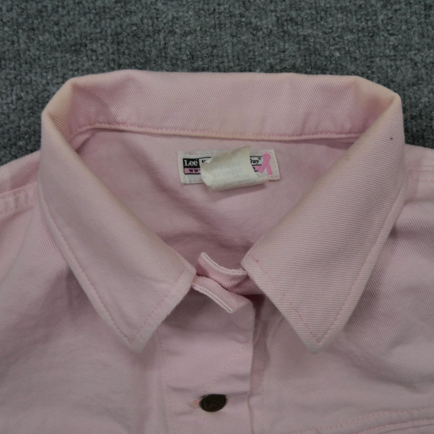 Lee VINTAGE Lee Jacket Womens XL Pink Breast Cancer Ribbon Casual Denim Short Sleeve Jacket Size 40" / US 18 - 3 Thumbnail