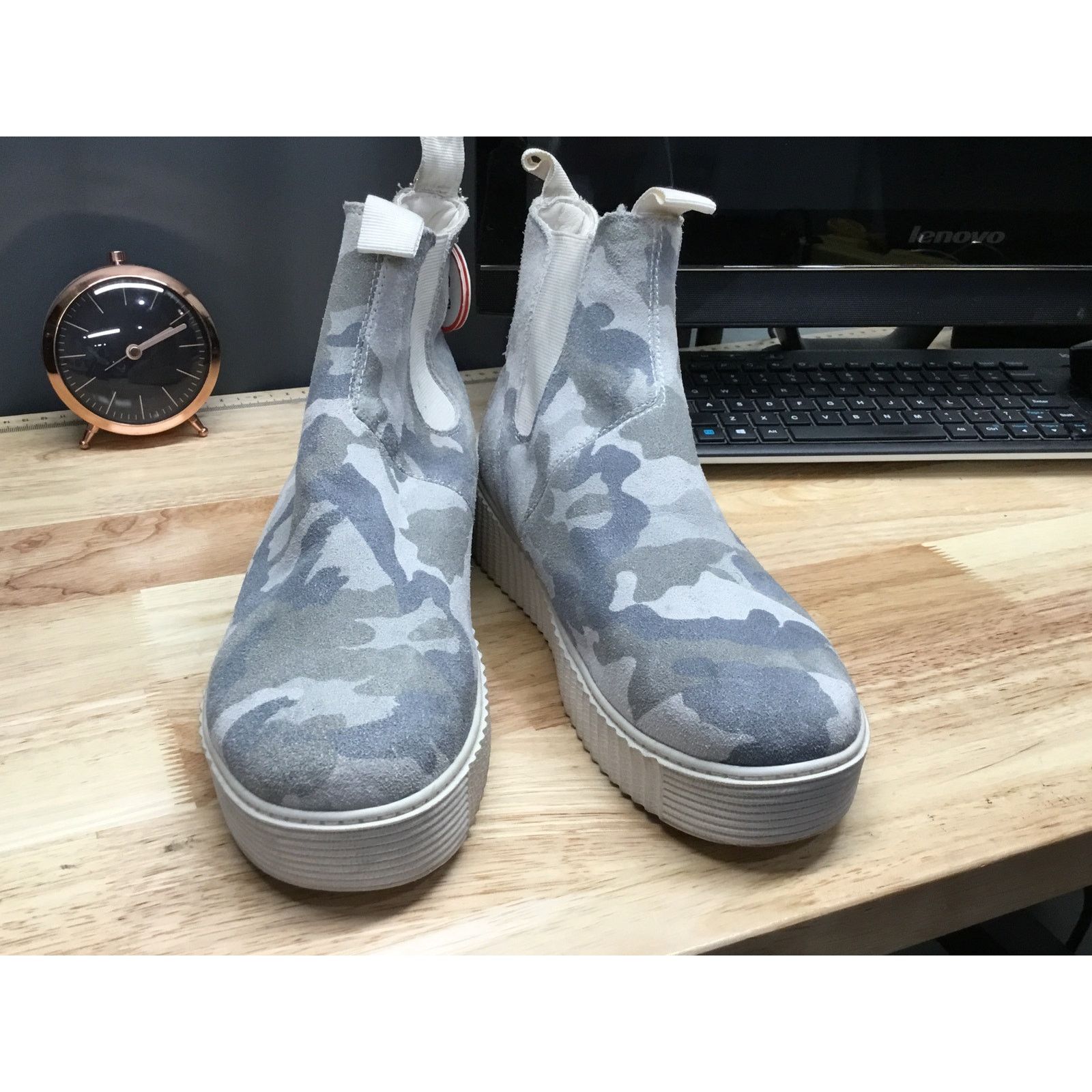 Other Religious Bubba Run Chelsea Boot Women's 8 Camouflage Suede Size US 8 / IT 38 - 1 Thumbnail