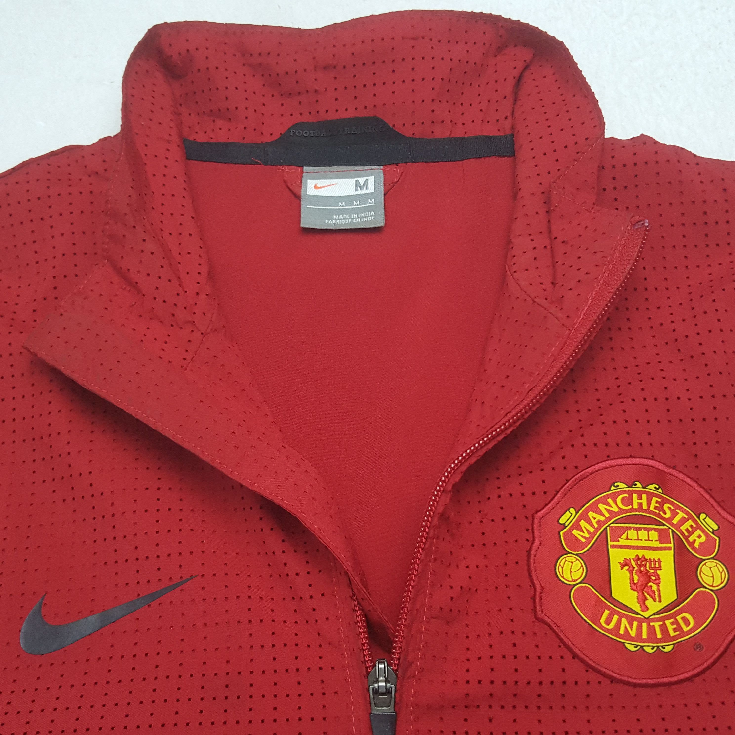 Nike Vintage Nike Manchester United Training Jacket C302N15 Size US S / EU 44-46 / 1 - 4 Thumbnail