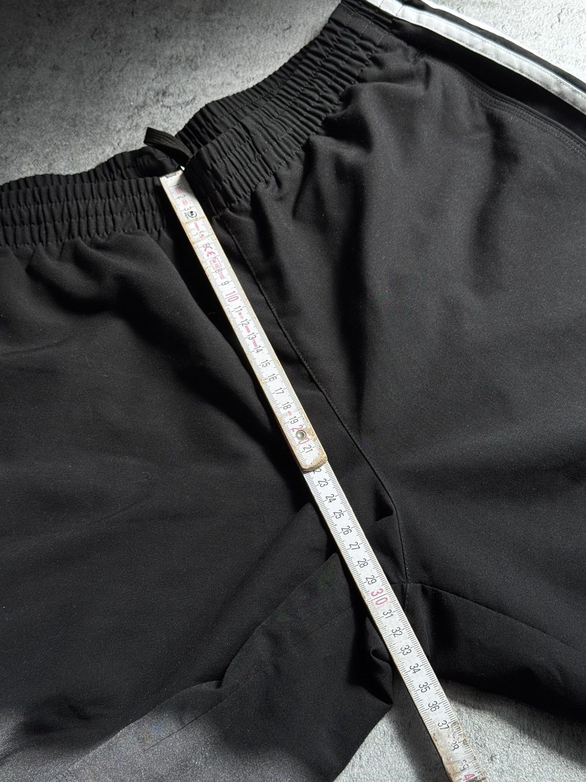Adidas × Vintage Vintage Y2K Adidas Pinterest Shorts Streetwear 90s Size US 32 / EU 48 - 25 Thumbnail