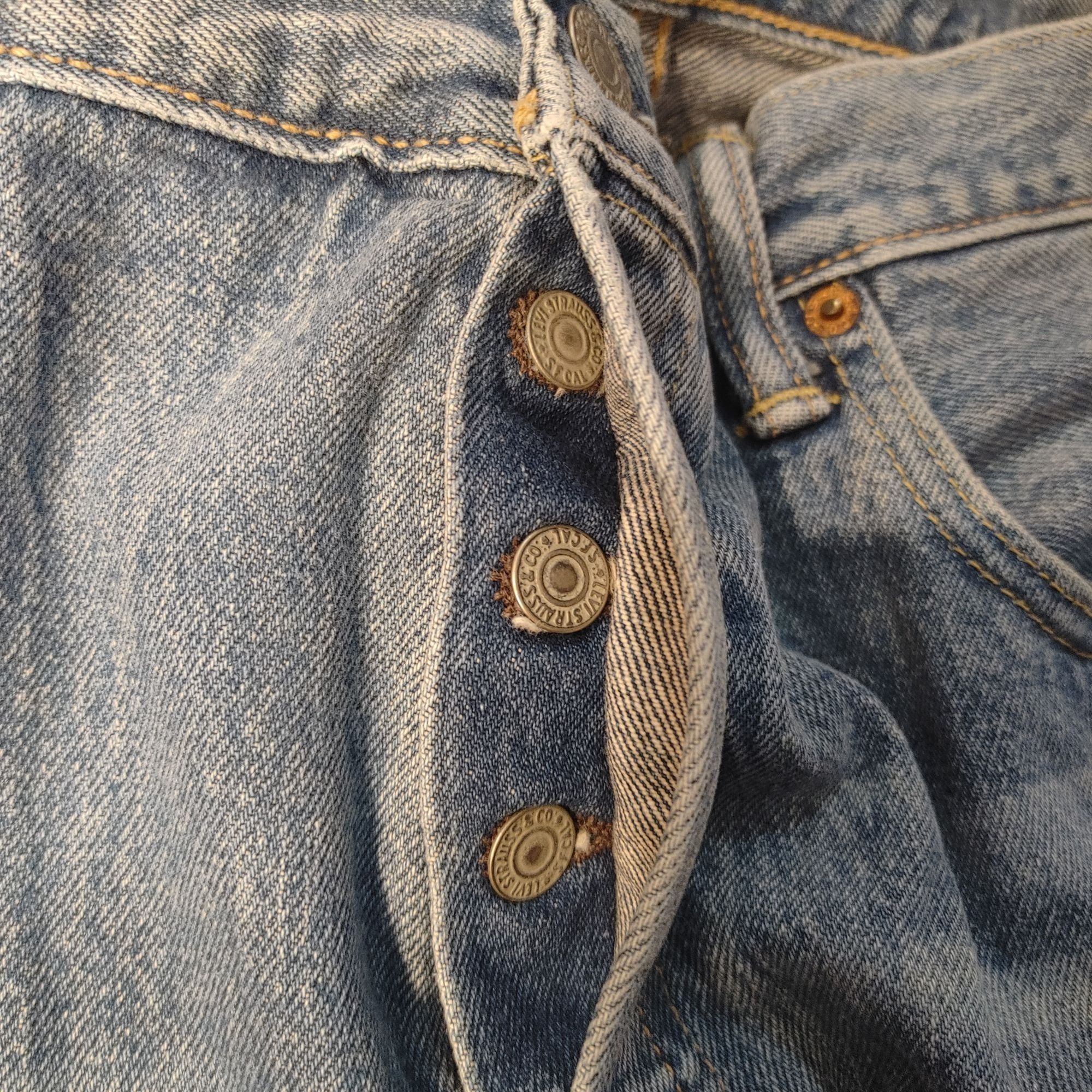 Levi's Levi Strauss & Co. Men's Medium Wash Blue Denim Button Fly J Size US 38 / EU 54 - 6 Thumbnail