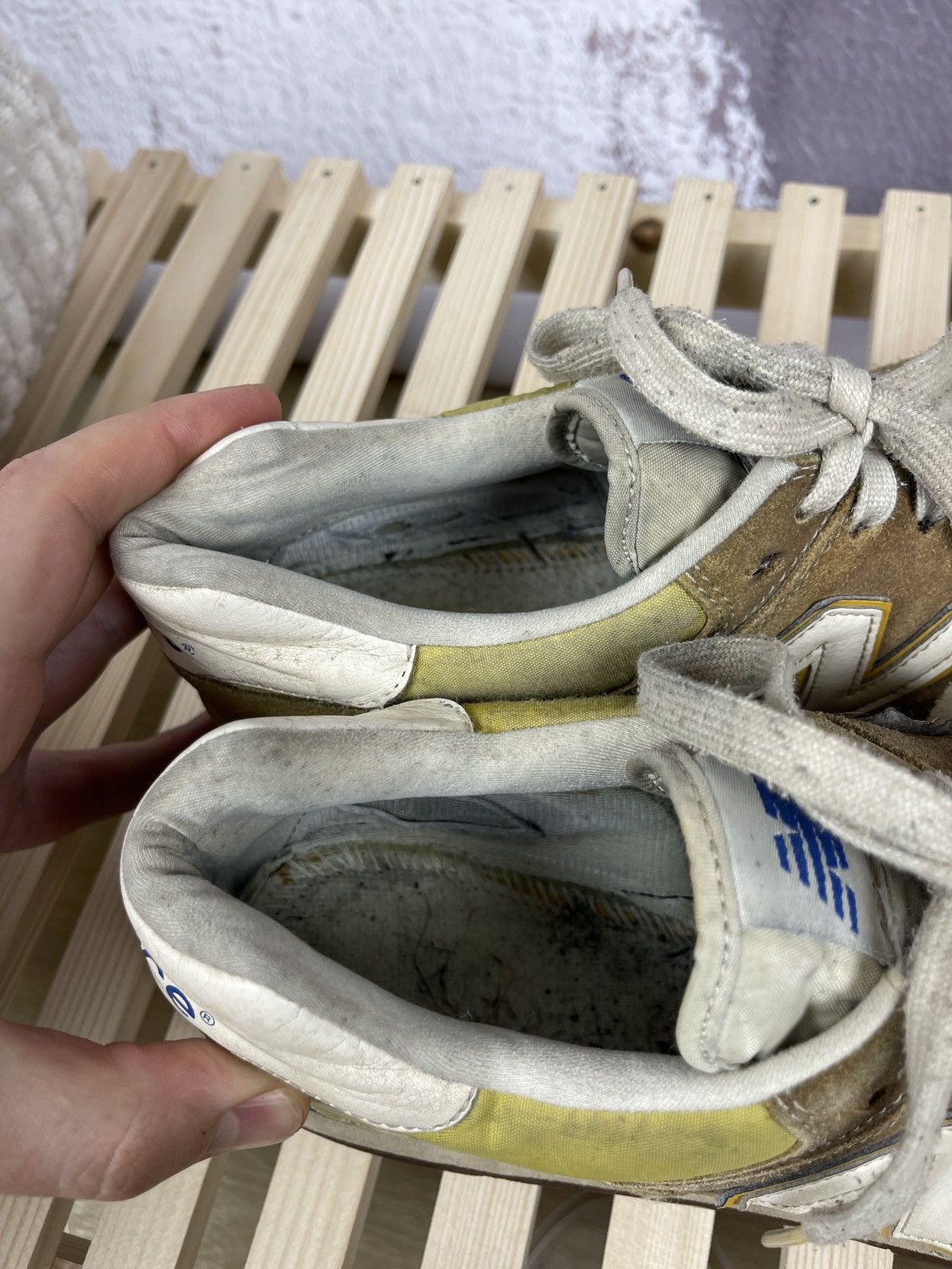 New Balance New balance vintage thrashed used worn distressed sneakers Size US 8.5 / EU 41-42 - 16 Thumbnail