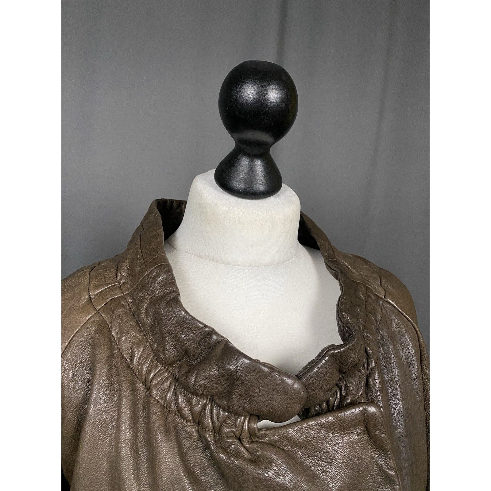 Marni MINT! Marni Women's Brown High Neck Leather Jacket Size 38 Size XS / US 0-2 / IT 36-38 - 6 Thumbnail