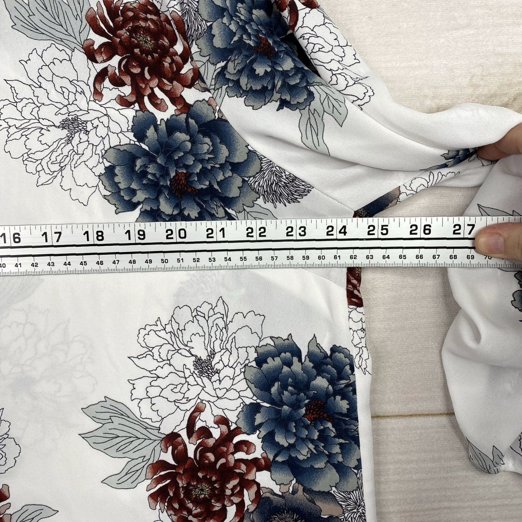 Vintage Daniel Rainn Top Womens XXL White Floral Roll Tab Sleeve Boho Flowy Size XXL / US 16-18 / IT 52-54 - 6 Thumbnail
