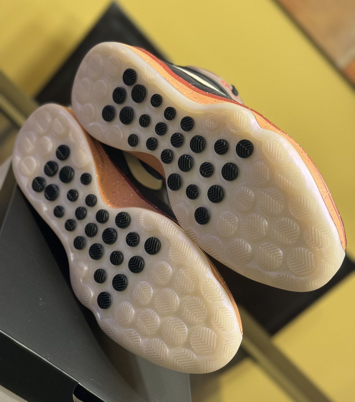 Nike Nike Air ZM G.T. Hustle 2 Academy P EYBL size 14 Size US 14 / EU 47 - 11 Thumbnail