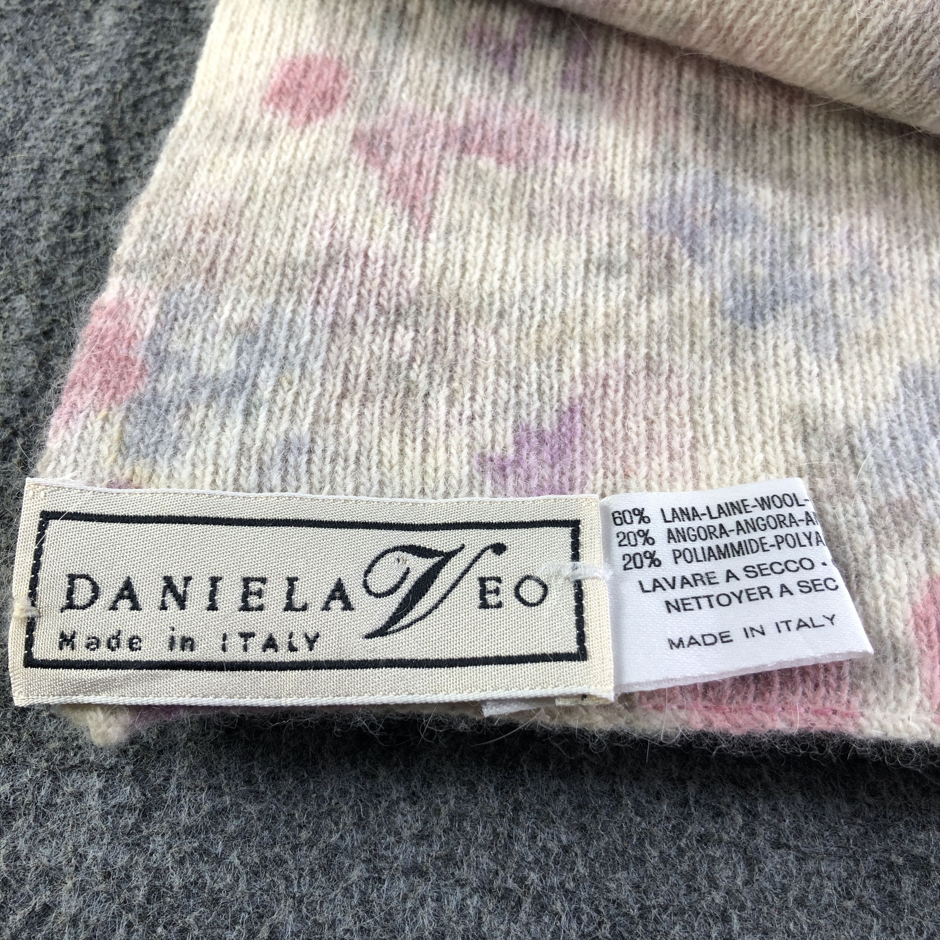 Vintage Daniela Veo Floral Wool/Angora Scarf Muffler V2778 Size ONE SIZE - 4 Thumbnail