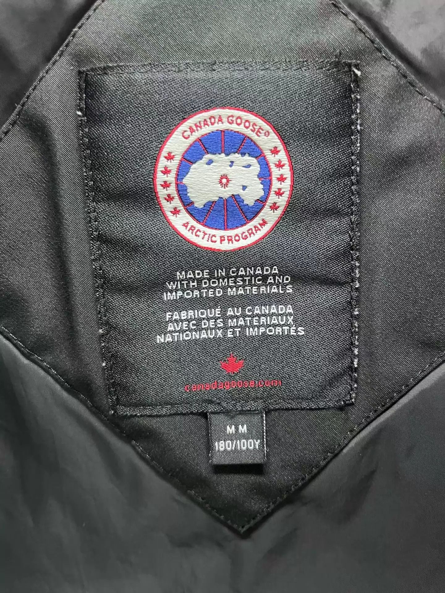 Canada Goose Canada Goose Woolford RedLabel Short Quilted Down M Size US M / EU 48-50 / 2 - 4 Thumbnail