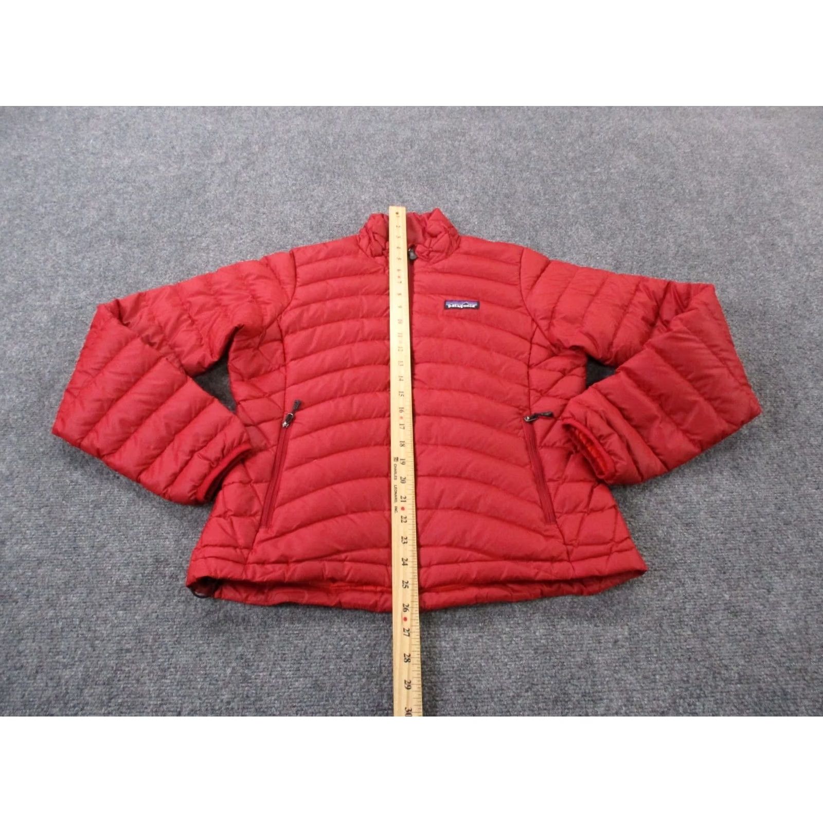 Patagonia Patagonia Jacket Women XS Red Down Puffer Quilted Outdoors Casual Zip Windproof Wind-Resistant Pockets Logo 90s Size XS / US 0-2 / IT 36-38 - 3 Thumbnail