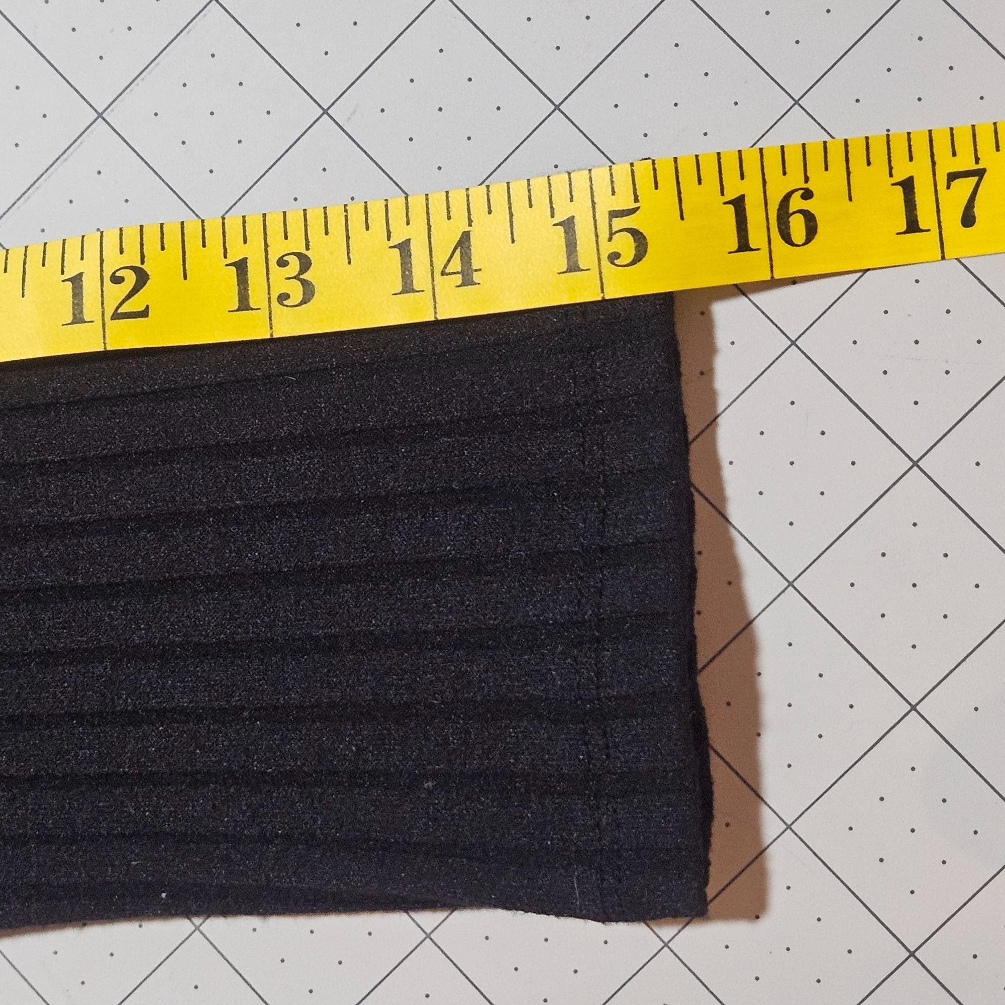 Ann Taylor Ann Taylor Black M Ribbed Off-Shoulder Top – Quiet Luxury Mi Size S / US 4 / IT 40 - 6 Thumbnail
