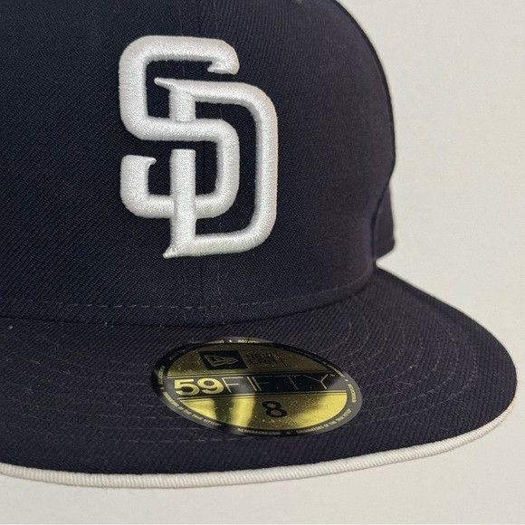 New Era New Era San Diego Padres 59FIFTY fitted hat Sz 8 Size ONE SIZE - 2 Thumbnail