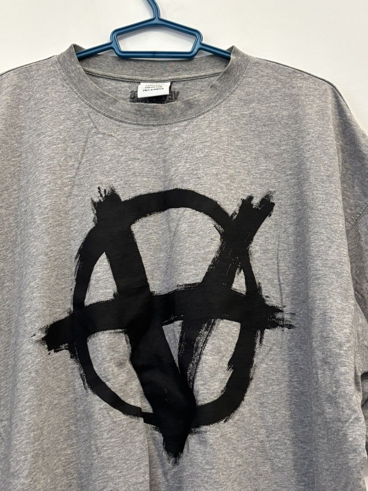 Vetements Vetements Anarchy Gothic Logo T-Shirt Size US M / EU 48-50 / 2 - 3 Thumbnail