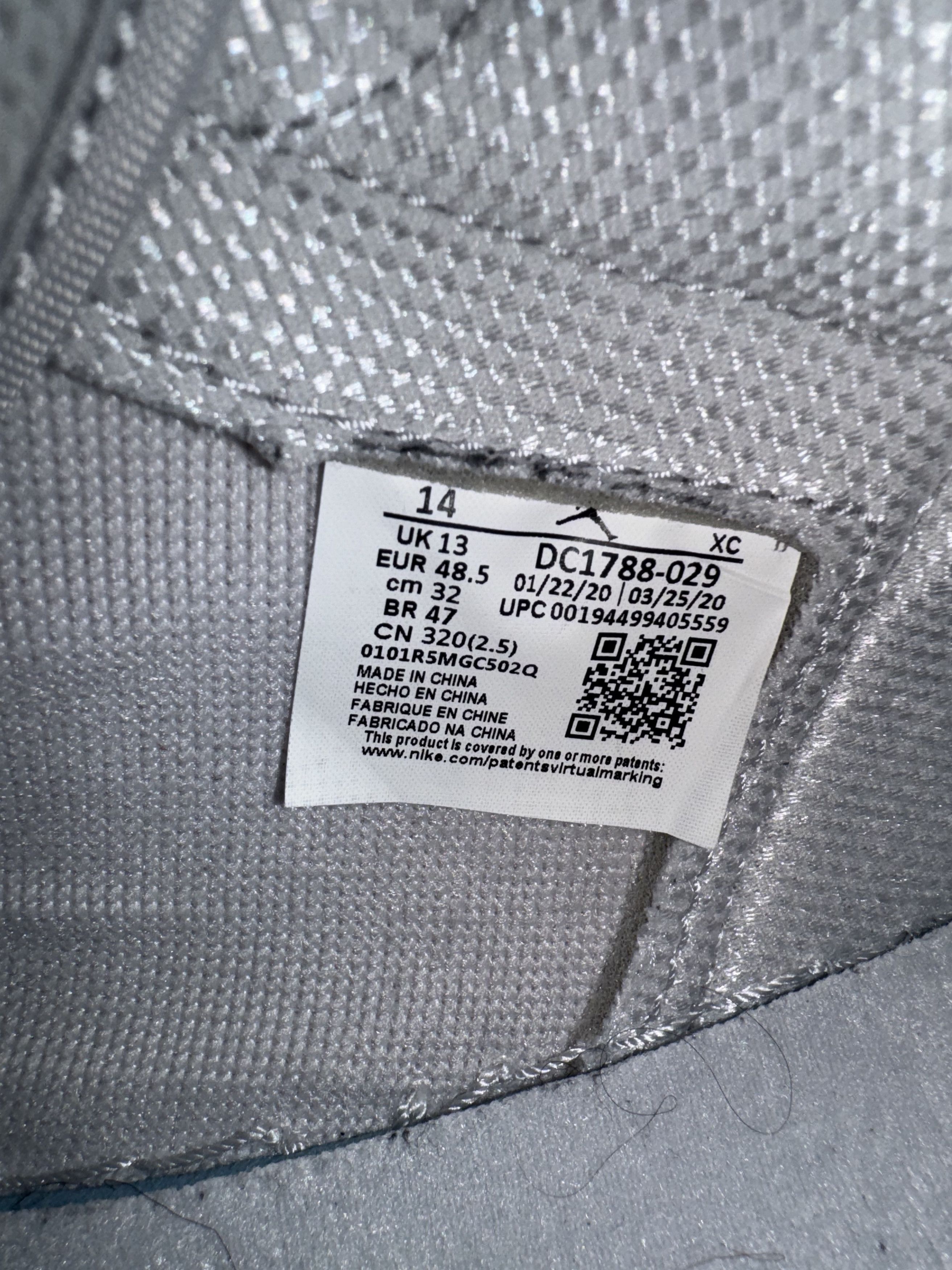 Jordan Brand Jordan 1 Anniversary Silver Tokyo CO.JP Size US 14 / EU 47 - 9 Thumbnail