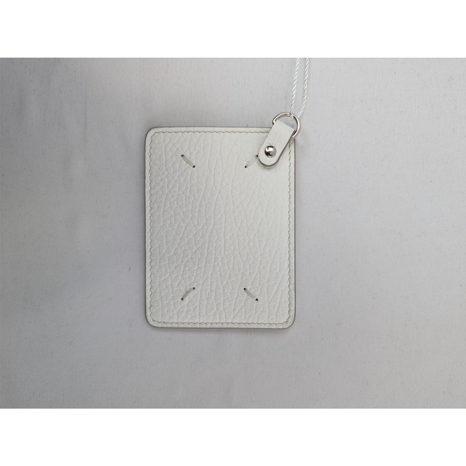 Maison Margiela o1rshd1 Size: OS/ Four Stitch Leather Card Holder in White Size ONE SIZE - 10 Thumbnail