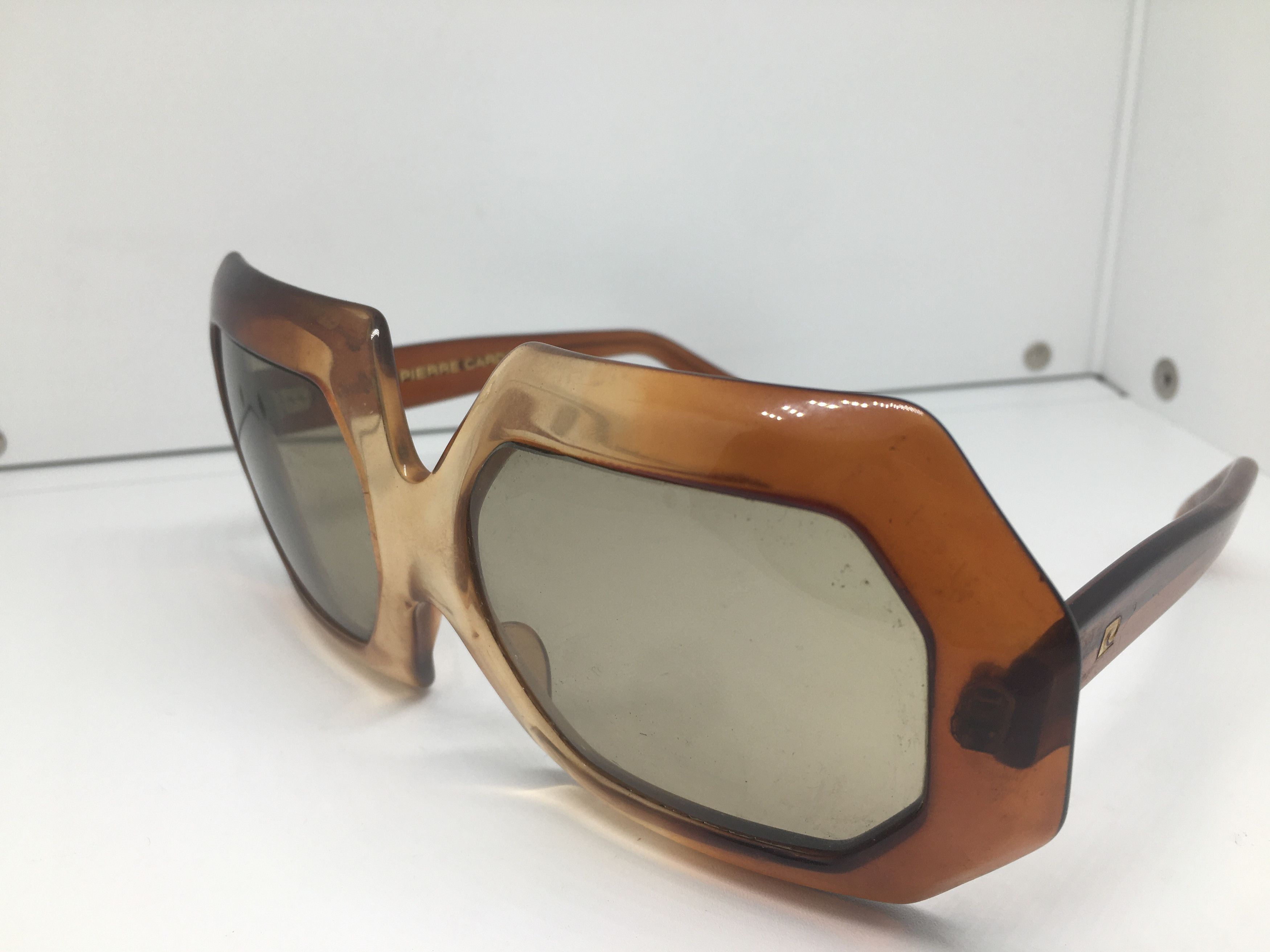 Pierre Cardin PIERRE CARDIN PARIS HAUTE COUTURE LUNETTES DE SOLEIL Size ONE SIZE - 3 Thumbnail