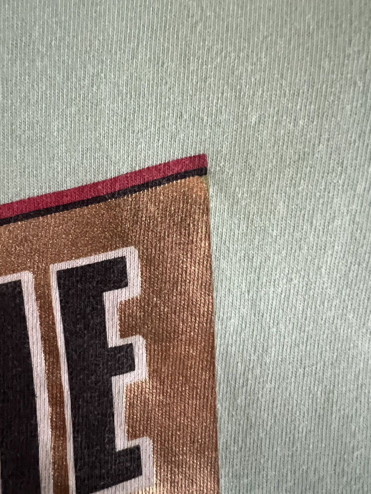 Supreme Supreme Gold Foil Ribbon Tee Size US M / EU 48-50 / 2 - 6 Thumbnail
