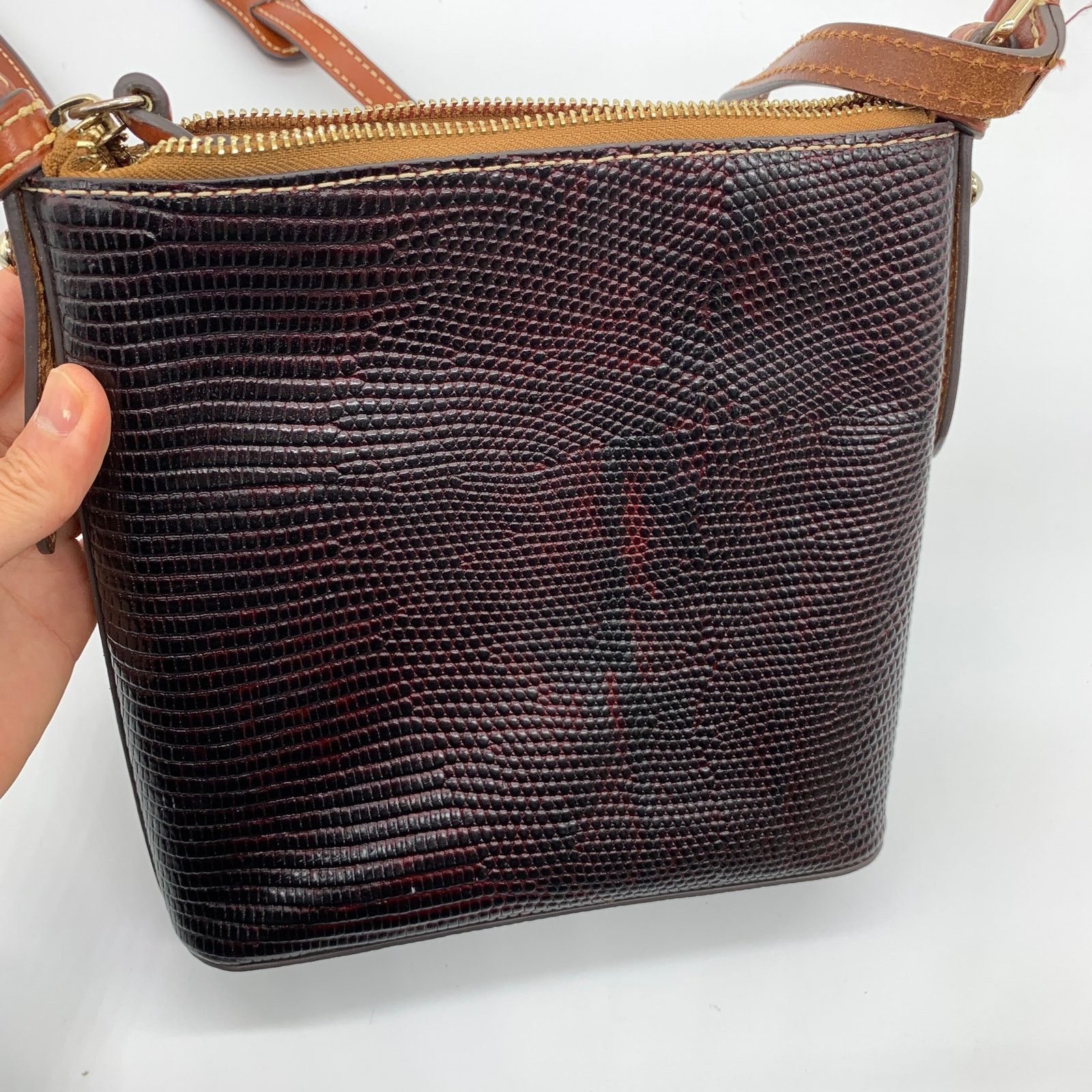 Dooney & Bourke Dooney & Bourke Leather Crossbody Purse Lizard Embossed Size ONE SIZE - 2 Thumbnail