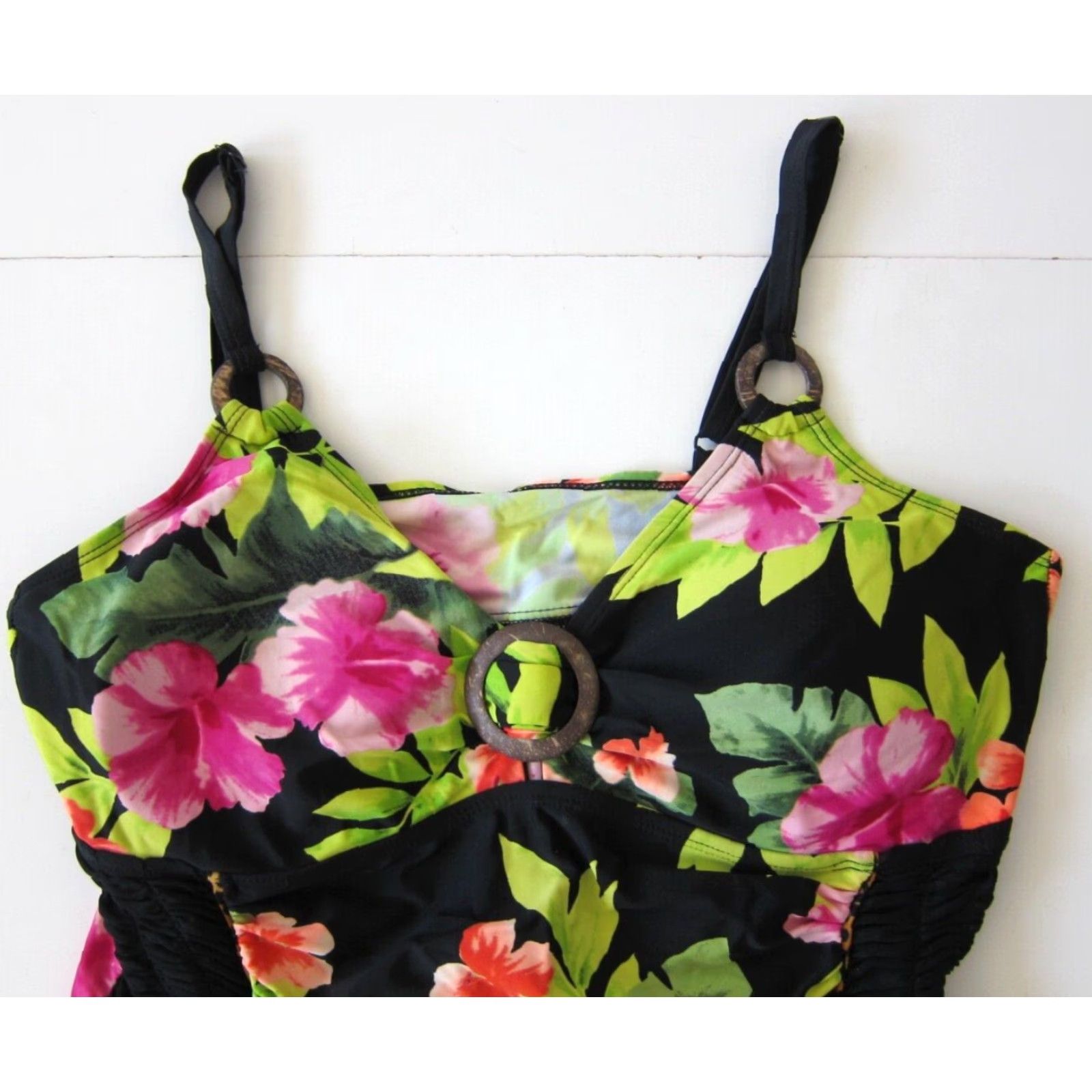 Swims Chuck Handy Swim Tankini Top Built In Bra Floral Black 14 Womens Swimsuit Tankini Top 14 Black Floral Built In Bra Swim Top 14 Womens Size XL / US 12-14 / IT 48-50 - 3 Thumbnail