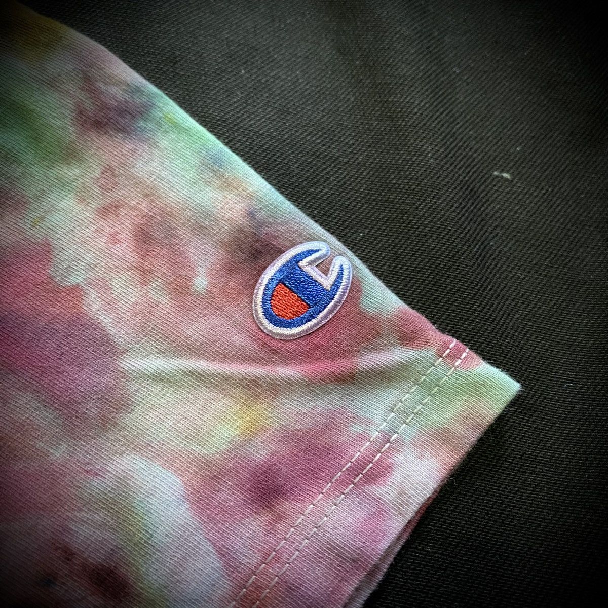 Champion × Handmade ICE DYE MANDALA Size US XL / EU 56 / 4 - 4 Thumbnail