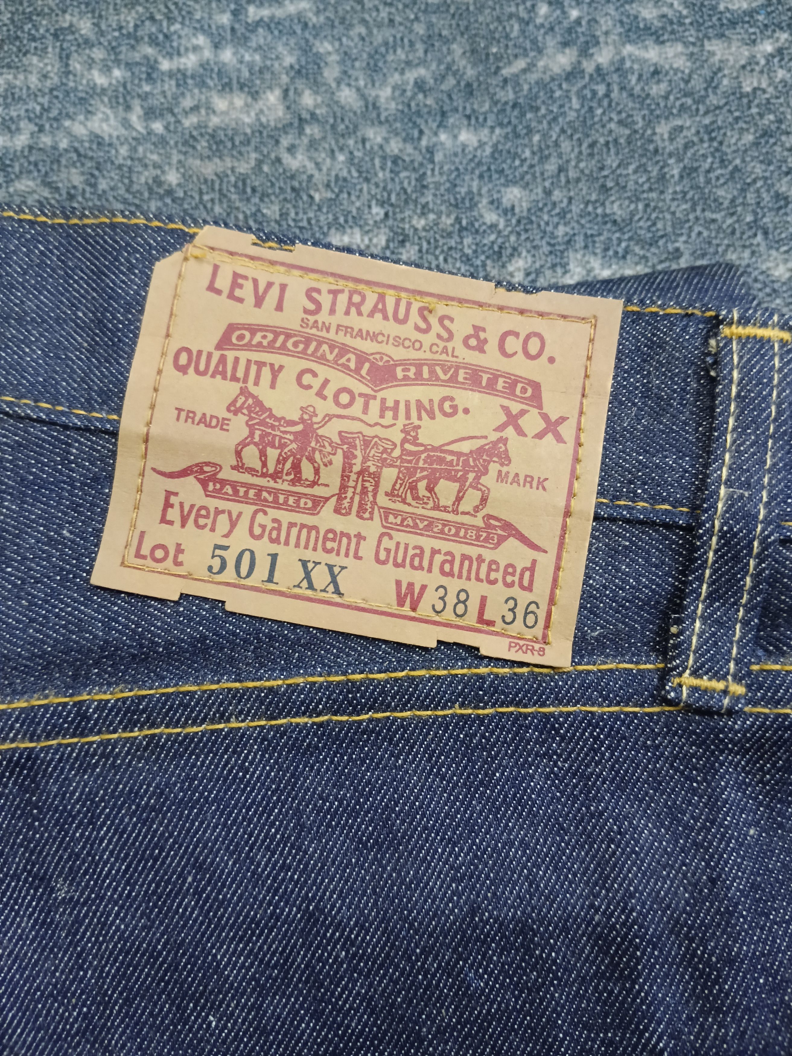 Levi's Vintage Clothing LEVIS VINTAGE DEADSTOCK 501 XX BIG E Size US 38 / EU 54 - 10 Thumbnail