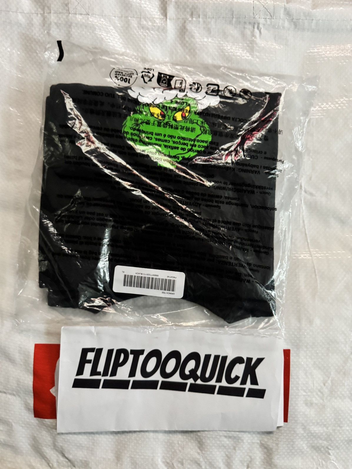 Supreme Grinch Tee Size US XL / EU 56 / 4 - 1 Thumbnail