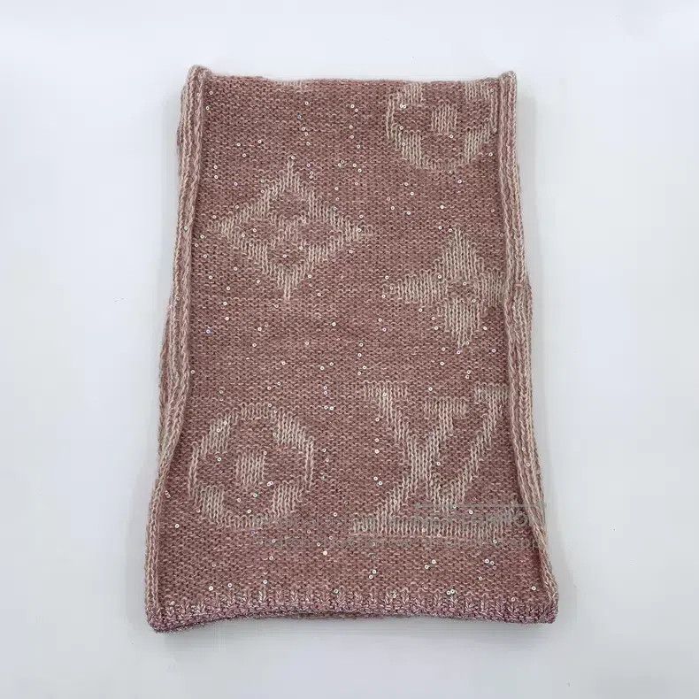 Louis Vuitton Louis Vuitton Pink logo presbyopic intarsia sequined mohai Size ONE SIZE - 1 Thumbnail
