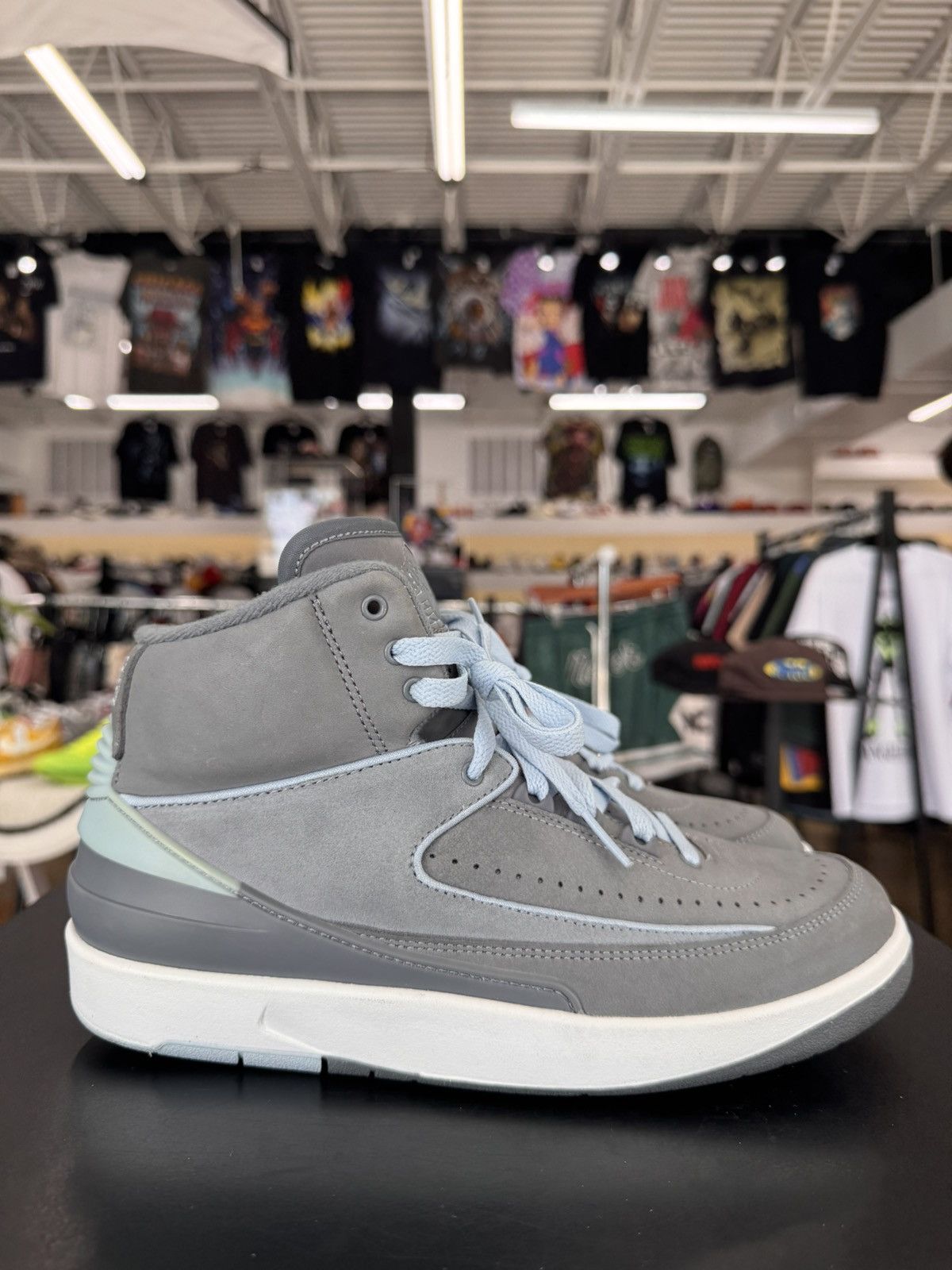 Jordan Brand Air Jordan 2 Retro Cool Grey Size 9W/7M (2023) Size US 7 / EU 40 - 6 Thumbnail