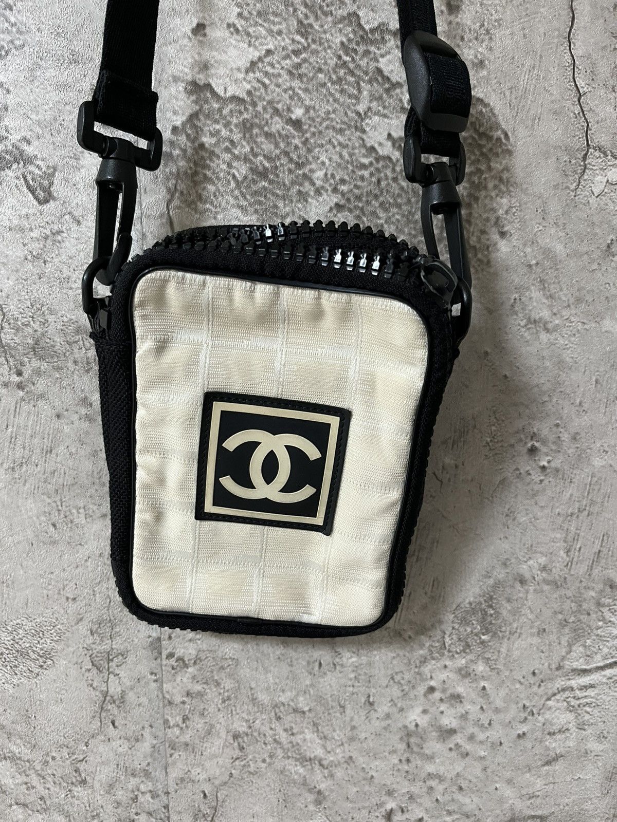 Chanel chanel 2003 sports line shoulder bag Size ONE SIZE - 4 Thumbnail