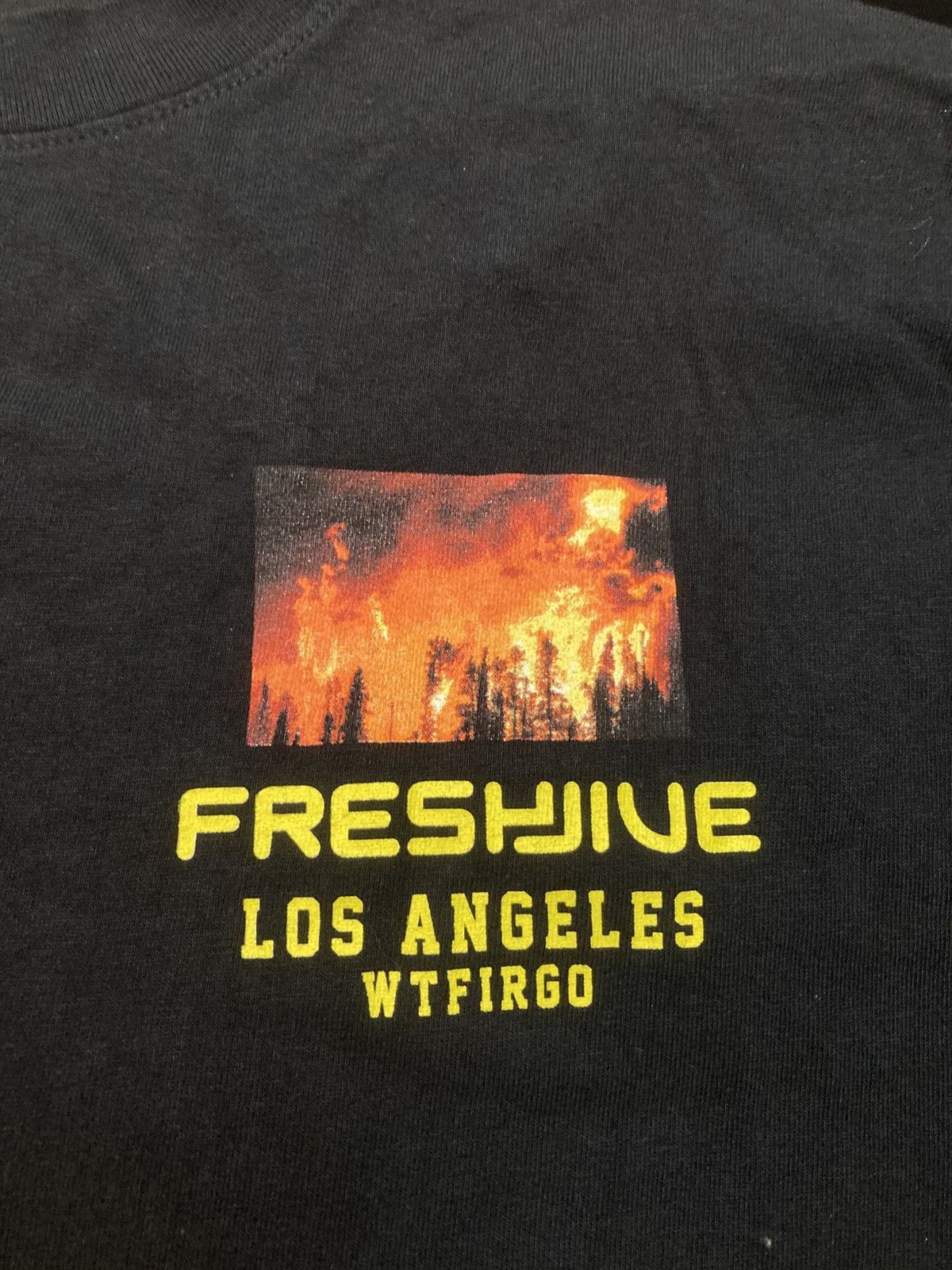Freshjive Vintage Freshjive WTF is really going on T-shirt, size M Size US M / EU 48-50 / 2 - 2 Thumbnail