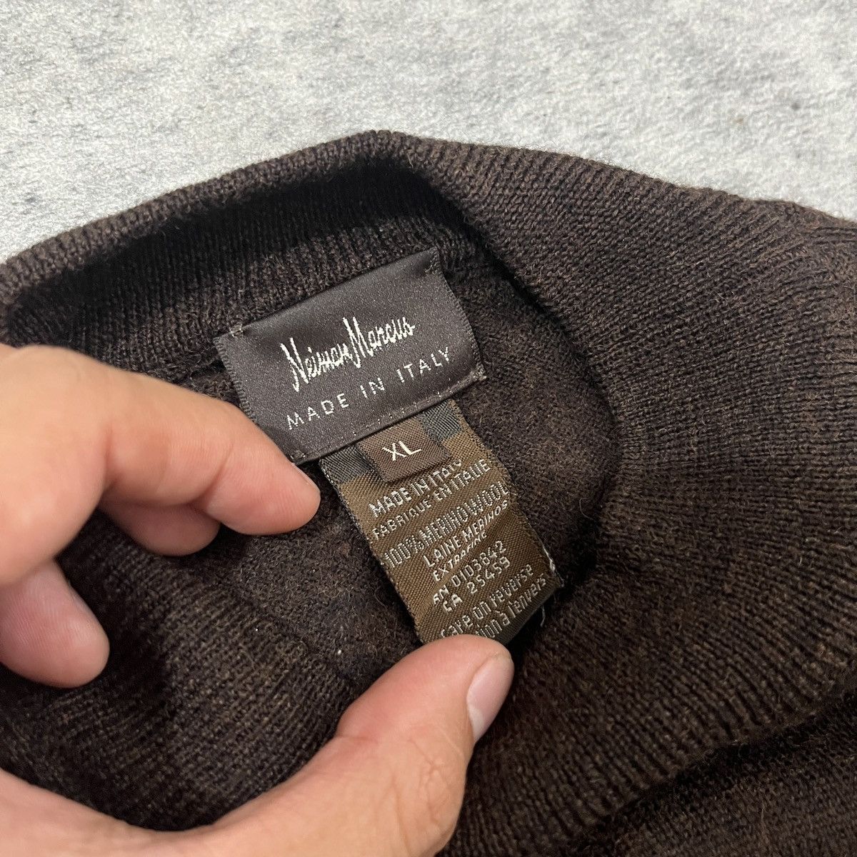 Neiman Marcus Neiman Marcus Sweater Size US XL / EU 56 / 4 - 3 Thumbnail