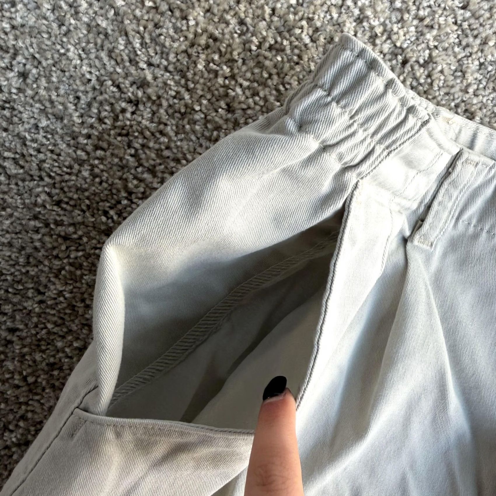 Lee Lee Shorts Womens 16 Gray Twill Pleated Elastic Waist Casual Chino Shorts Size 38" / US 16 / IT 52 - 2 Thumbnail