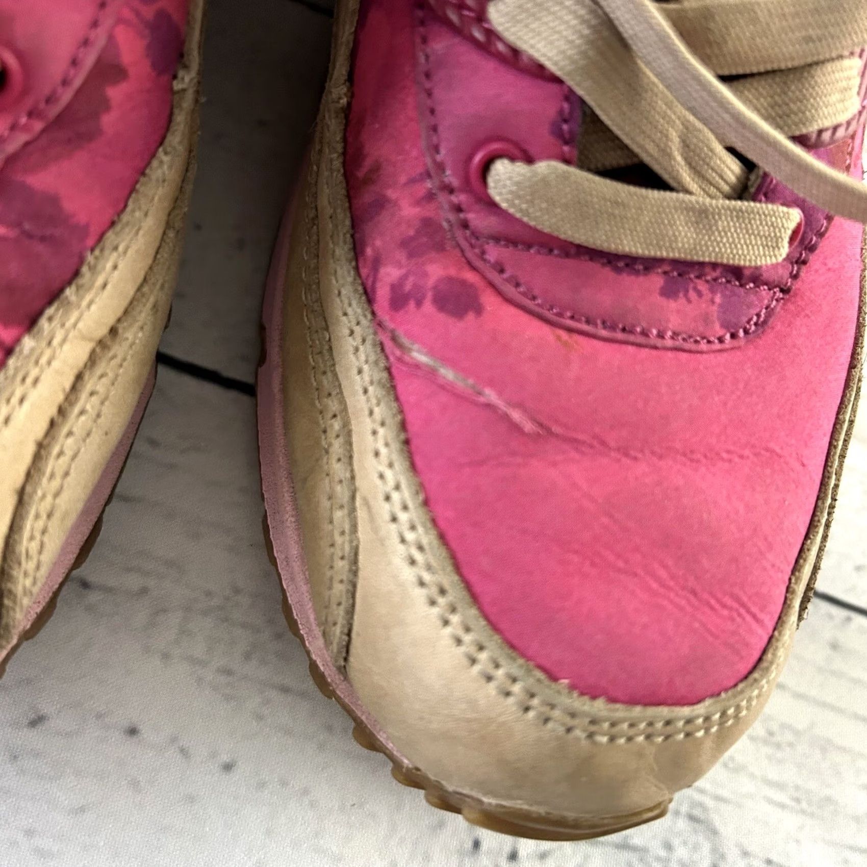 Nike Nike Air Max 90 Denise Eva Liberty of London US Womens 6 Sneakers - Multicolor 2012 - Nike Air Max - London Theme - Womens Shoes Size US 6 / IT 36 - 8 Thumbnail